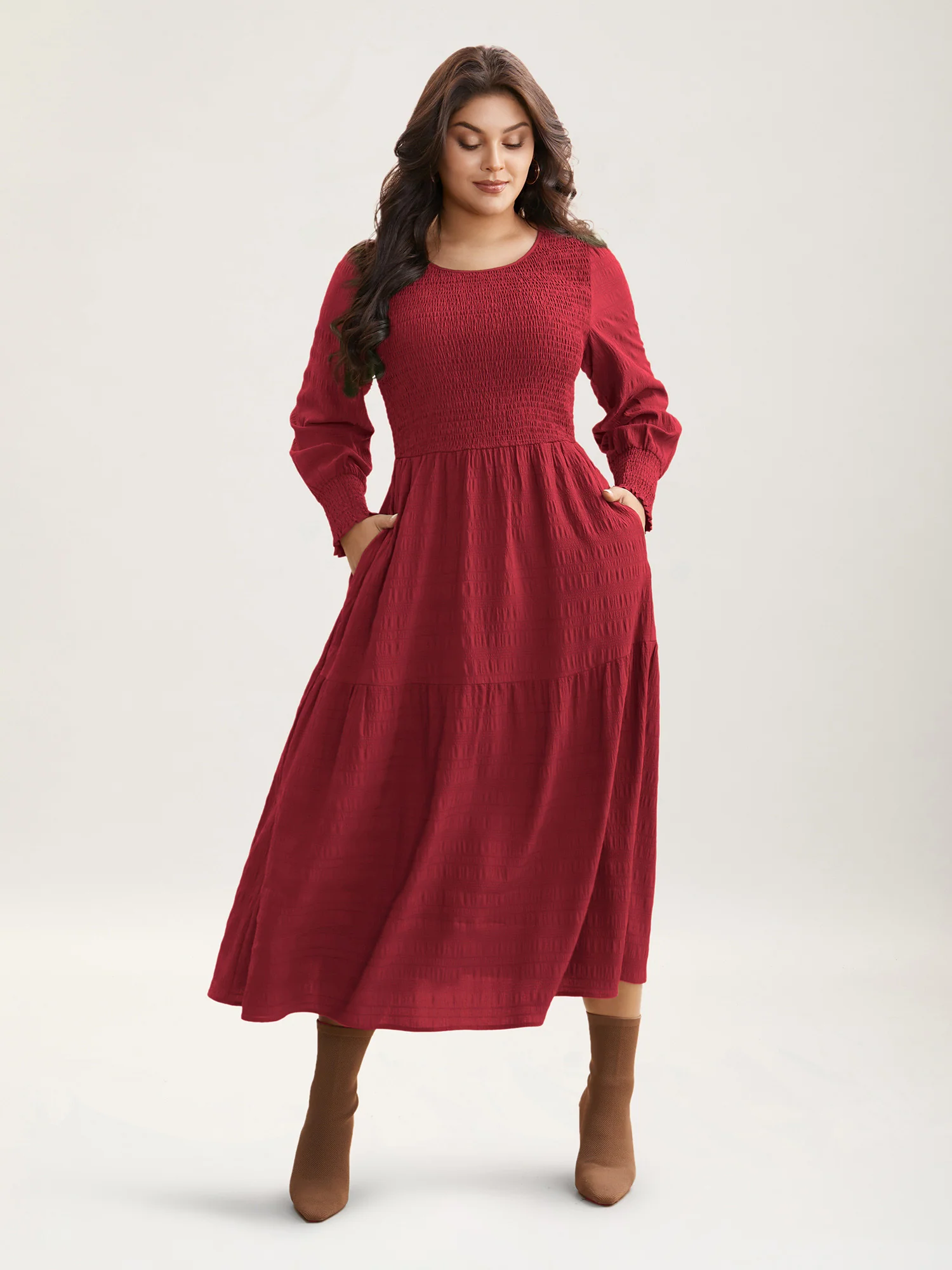 Plain Textured Shirred Midi Dress - Image 17