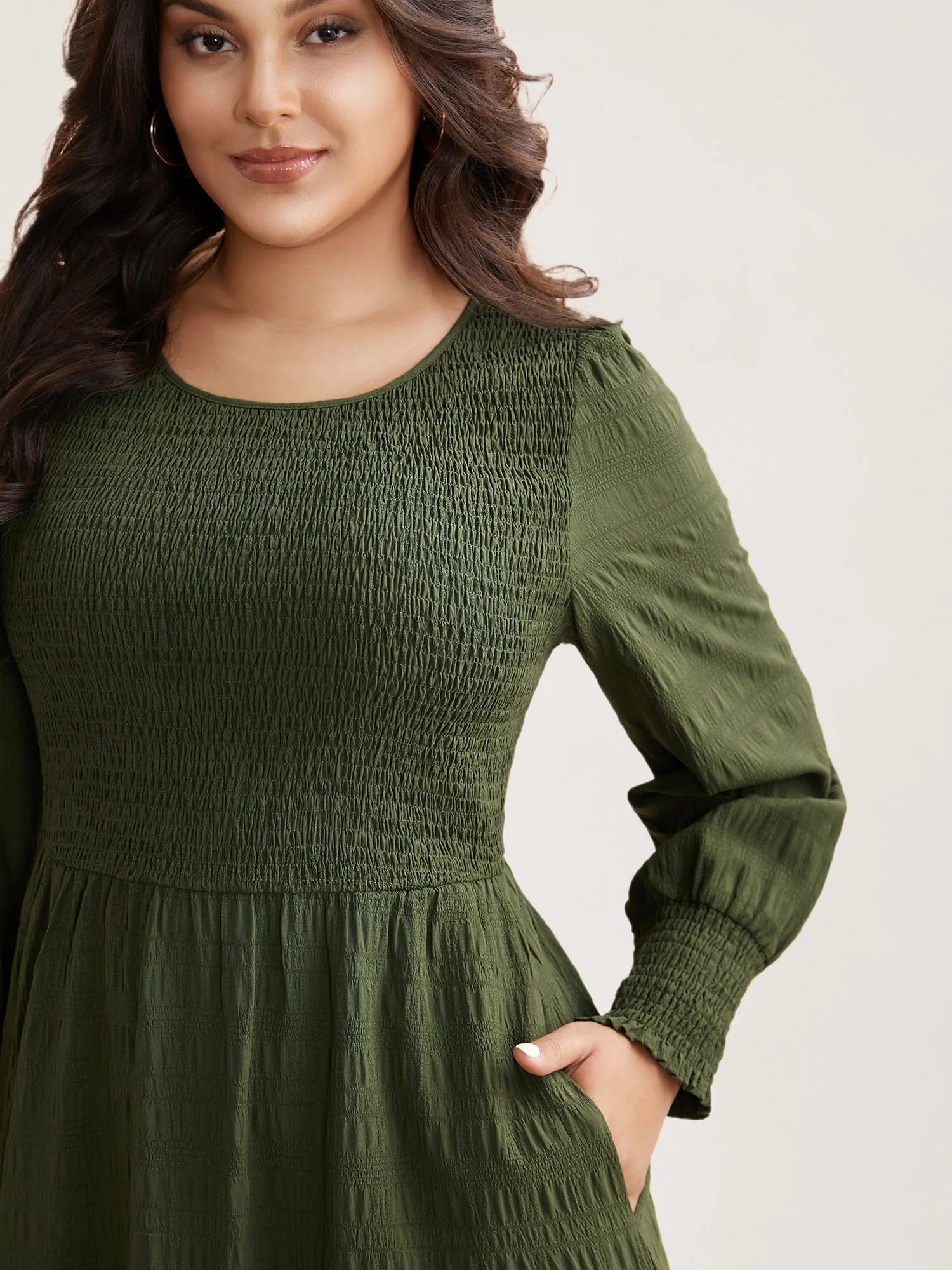 Plain Textured Shirred Midi Dress - Image 2