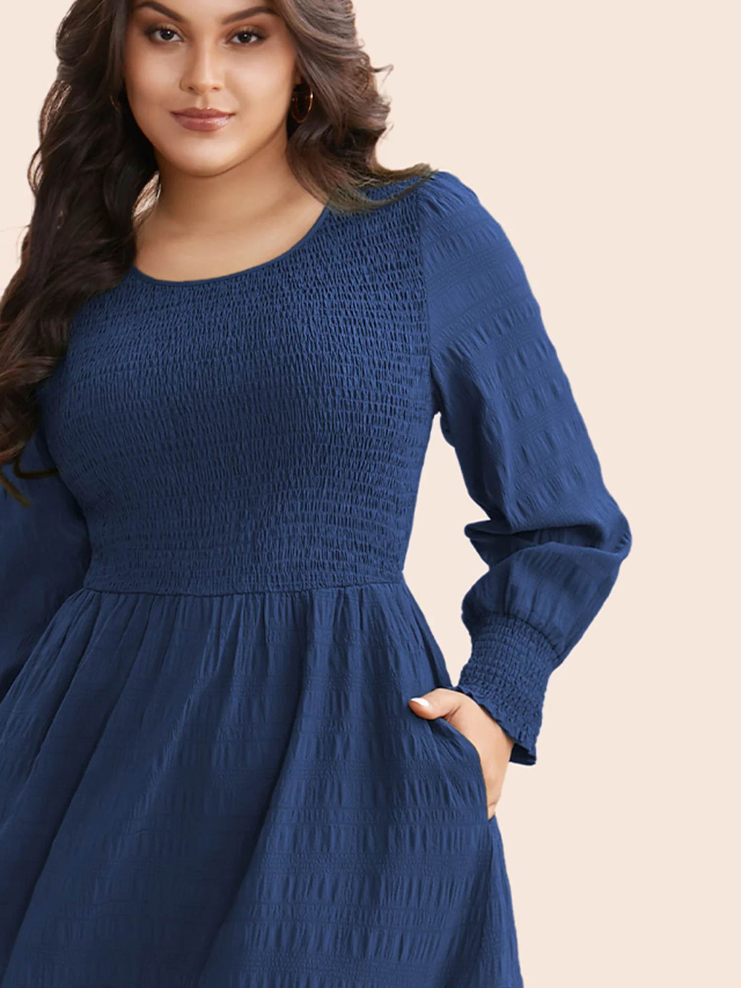 Plain Textured Shirred Midi Dress - Image 21
