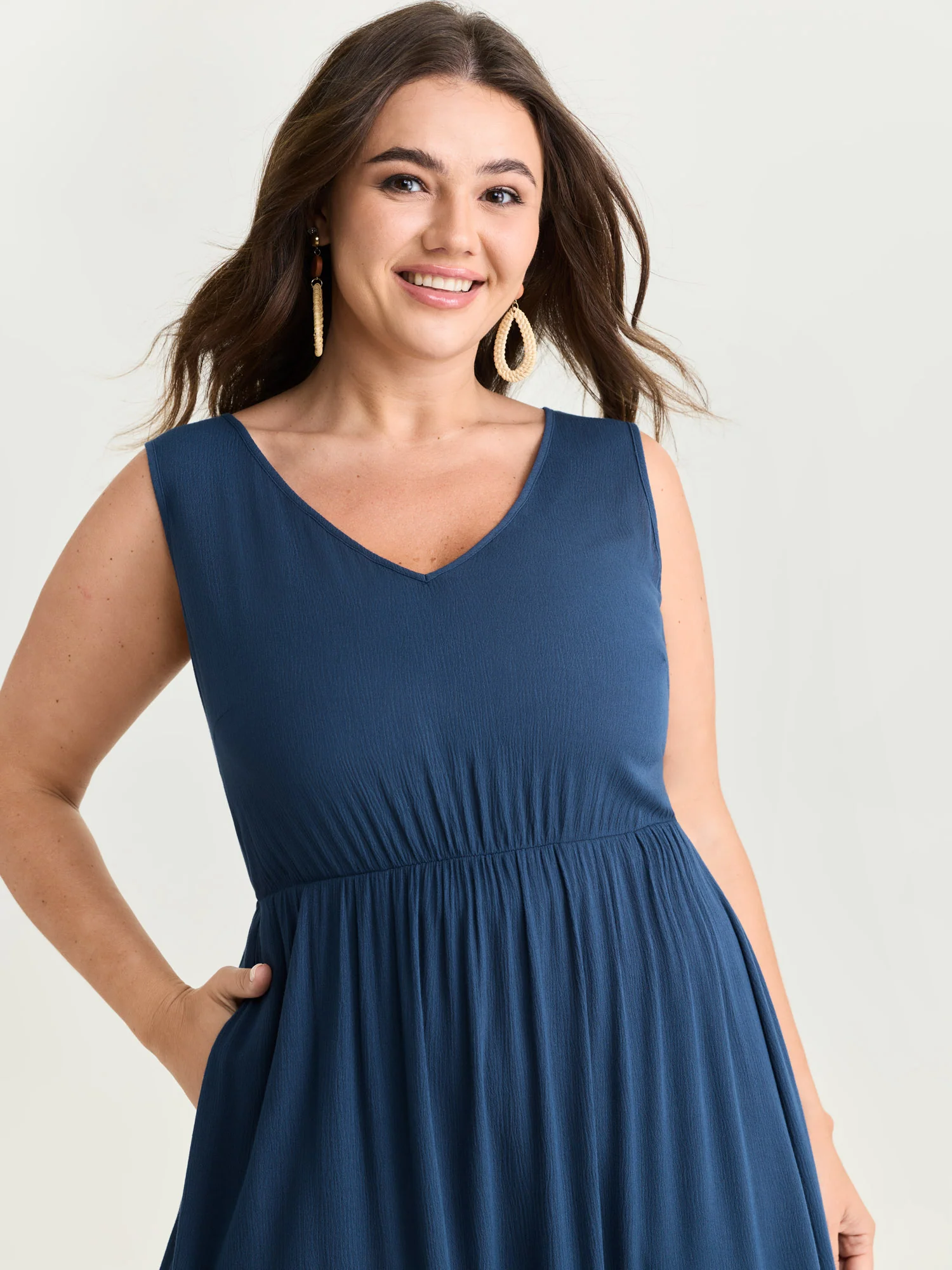 Plain Tiered Lace Trim Maxi Dress - Image 2