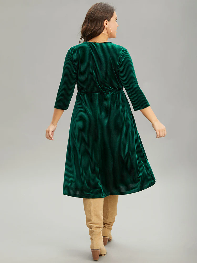 Plain Velvet Elastic Waist Pocket Crew Neck Dress - Image 2