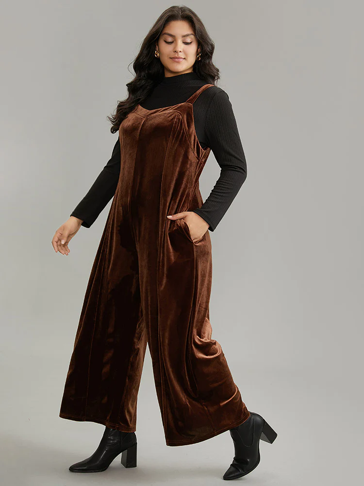 Plain Velvet Spaghetti Strap Pocket Jumpsuit - Image 3