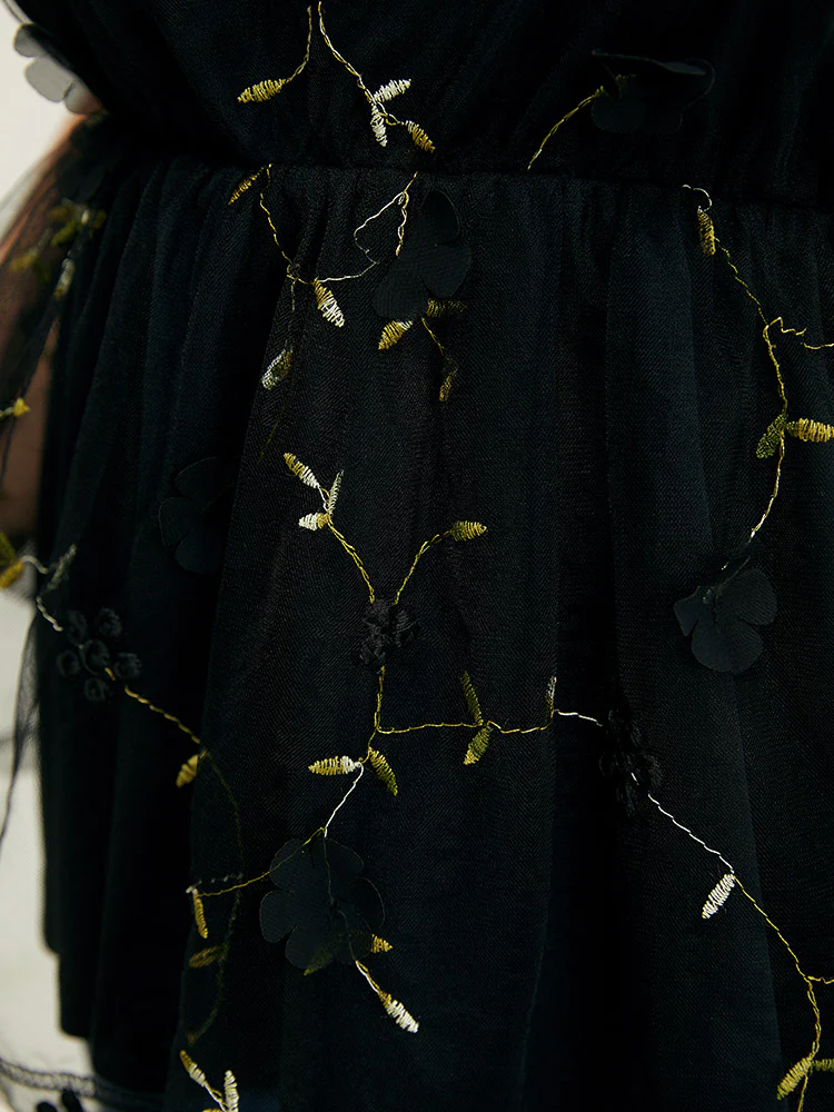 Plant Embroidered Appliques Mesh Puff Sleeve  Blouse - Image 8
