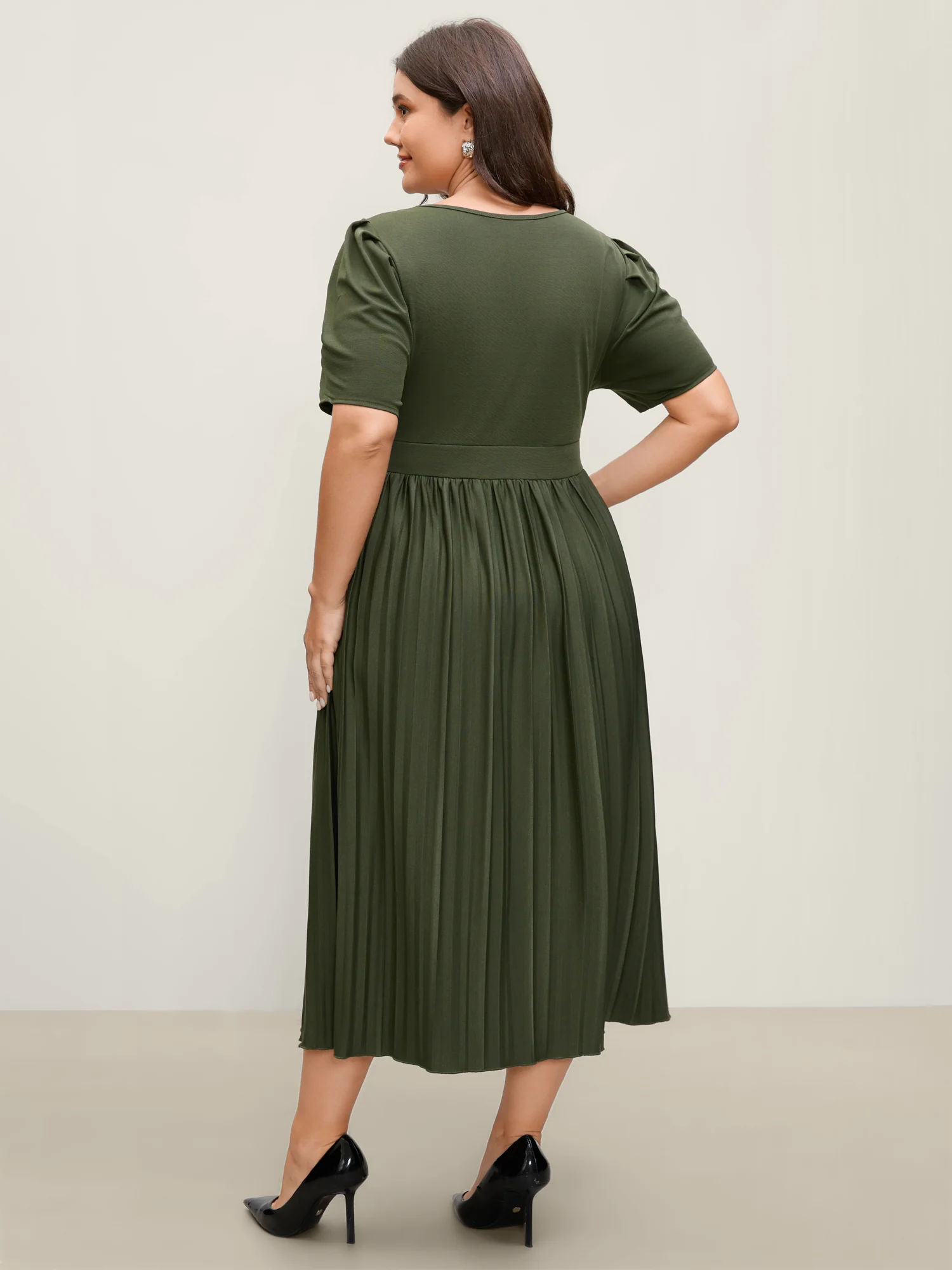 Pleated Skirt Triangular Waist Midi Dress - Image 4