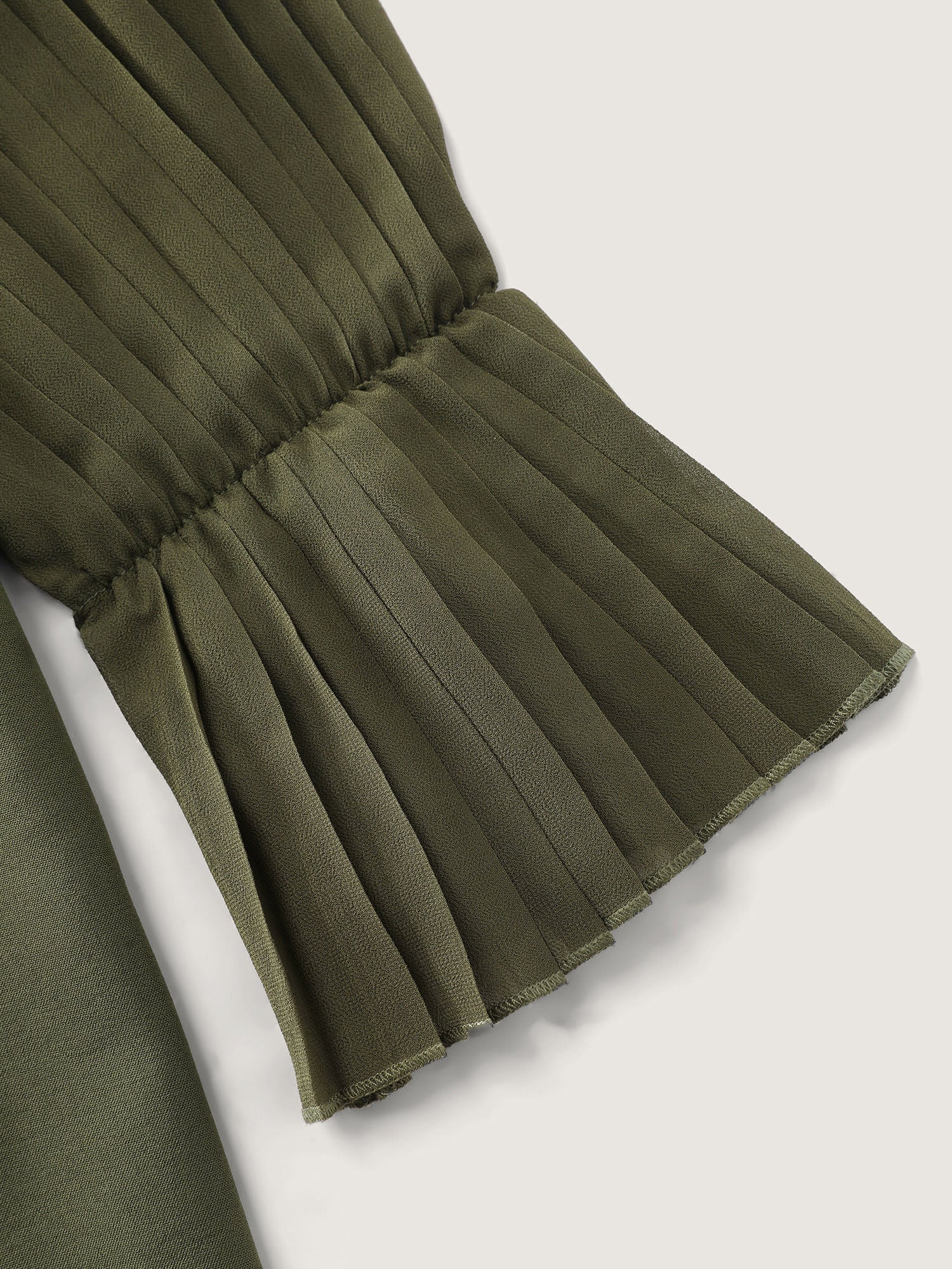 Pleated Sleeve Color Contrast Blouse - Image 6