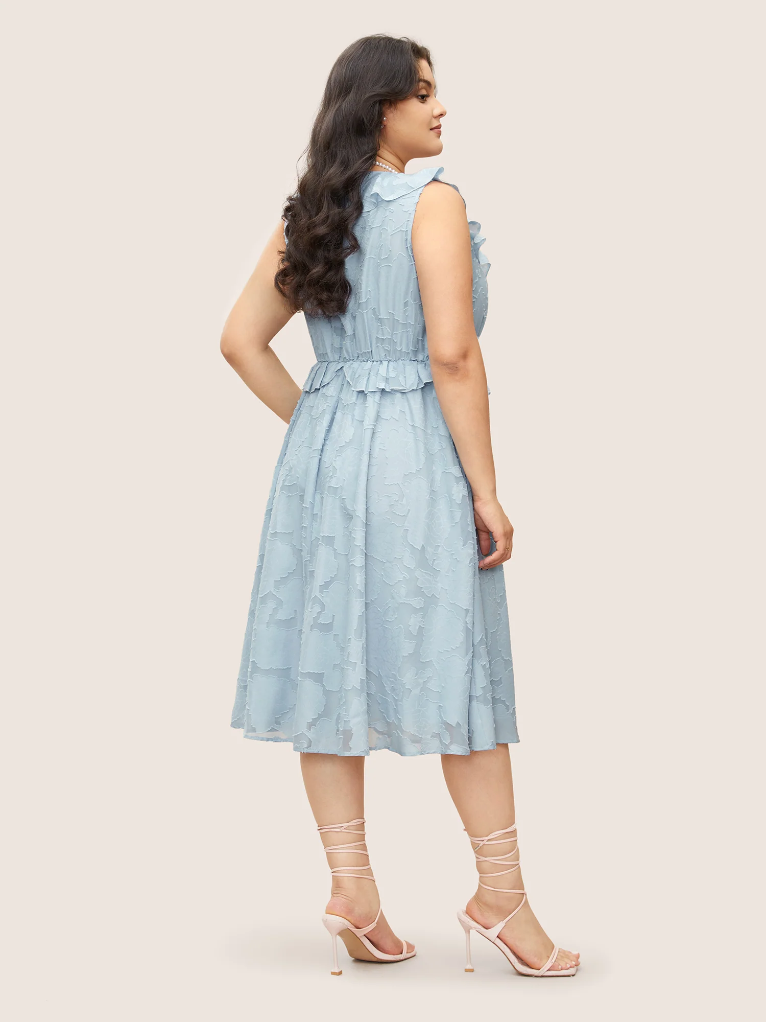 Plisse Ruffle Trim Gathered Sleeveless Dress - Image 4