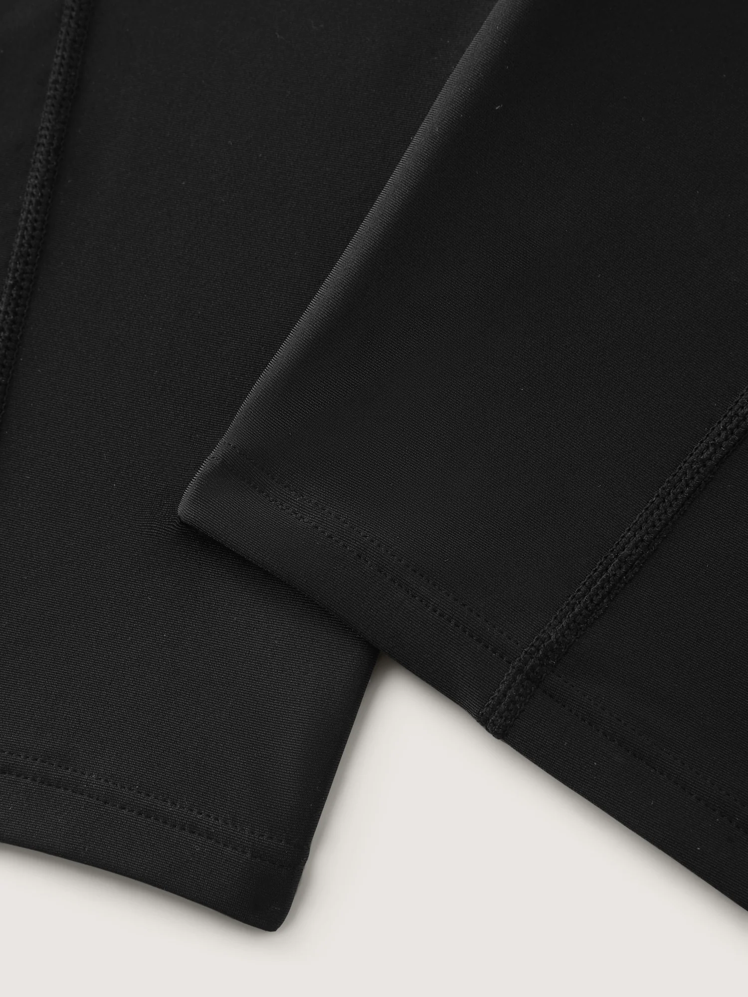 Pockets Side Flattering Design Swim Bottoms - Image 7