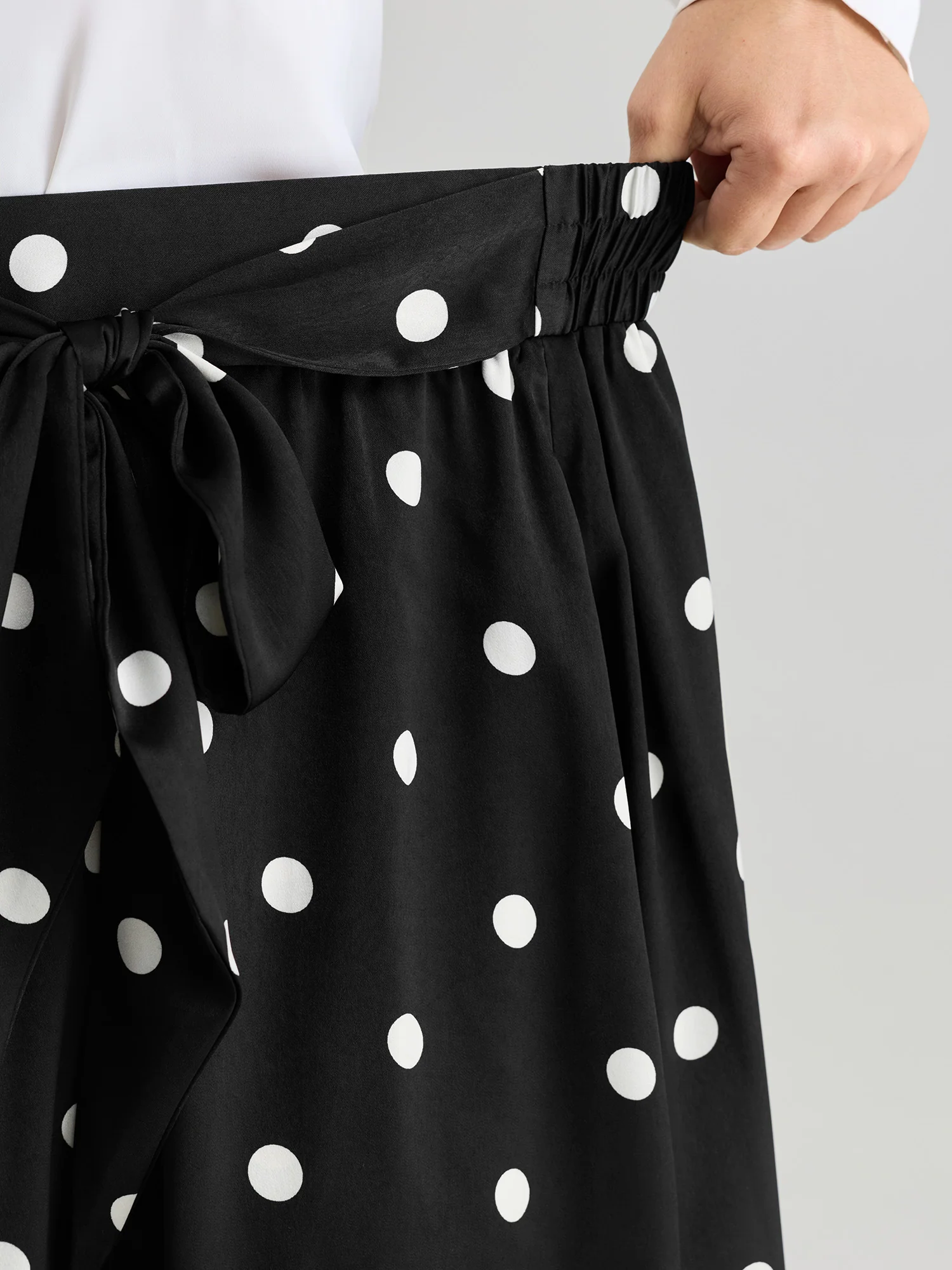 Polka Dot Charm Pleated Maxi Skirt - Image 4
