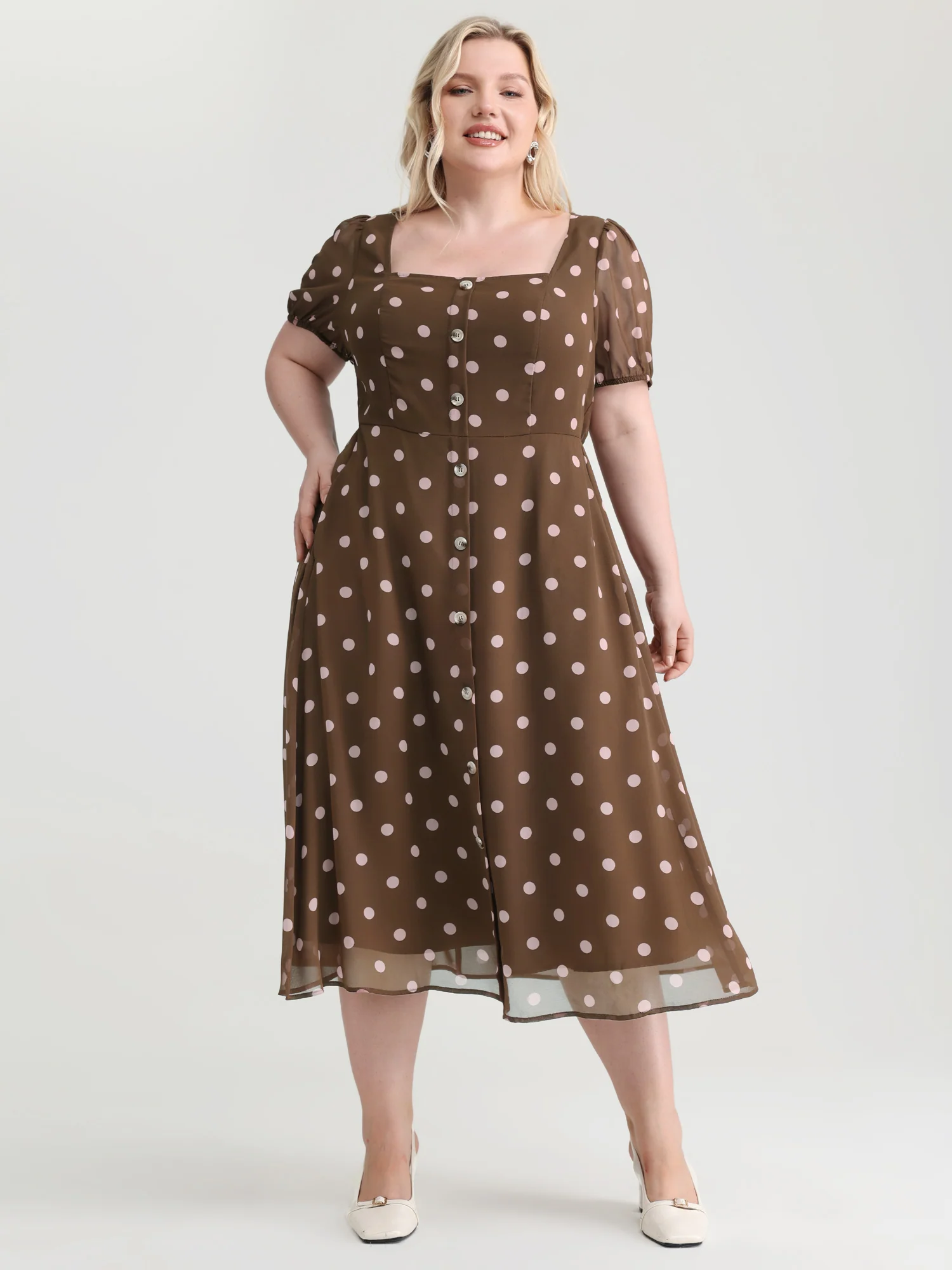 Polka Dots Curve-Hugging Midi Dress - Image 3