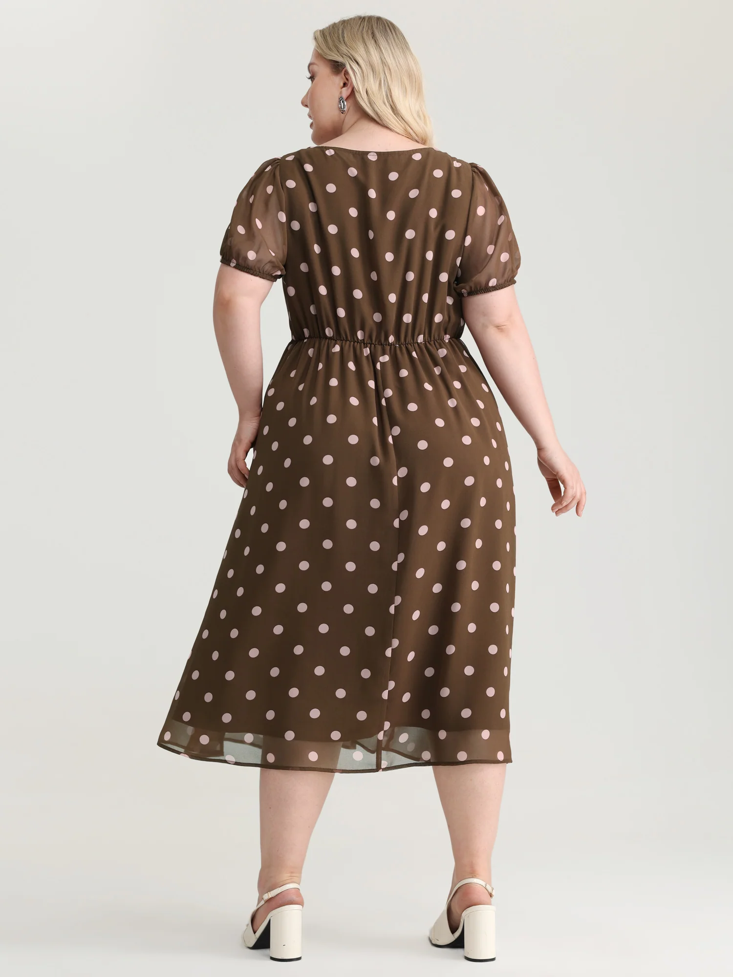 Polka Dots Curve-Hugging Midi Dress - Image 4