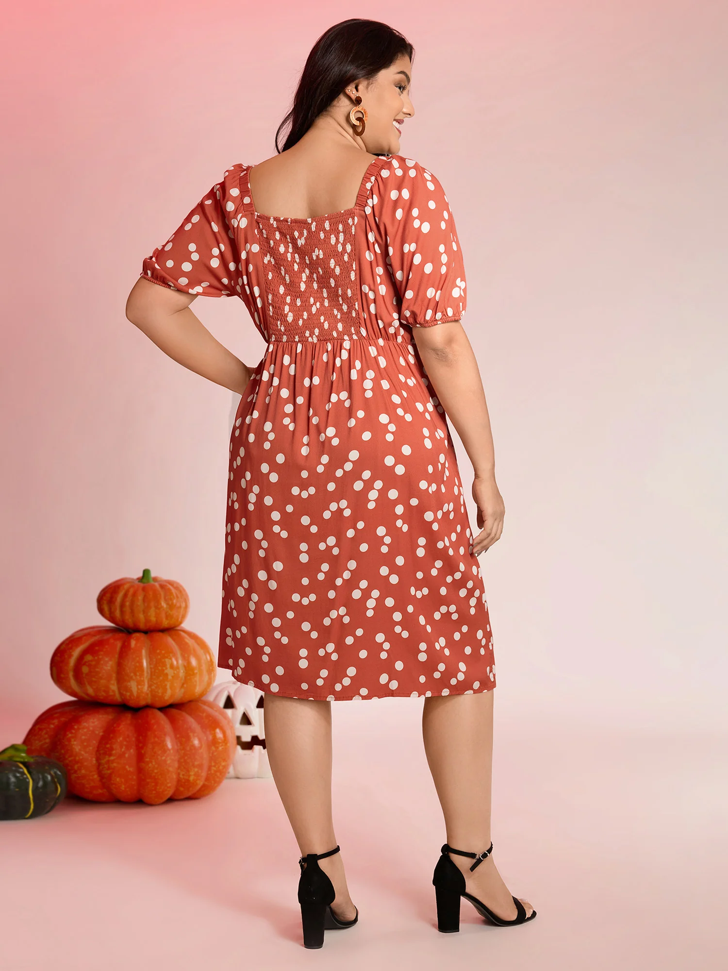 Polka Dots Gathered Bust Pockets Midi Dress - Image 4