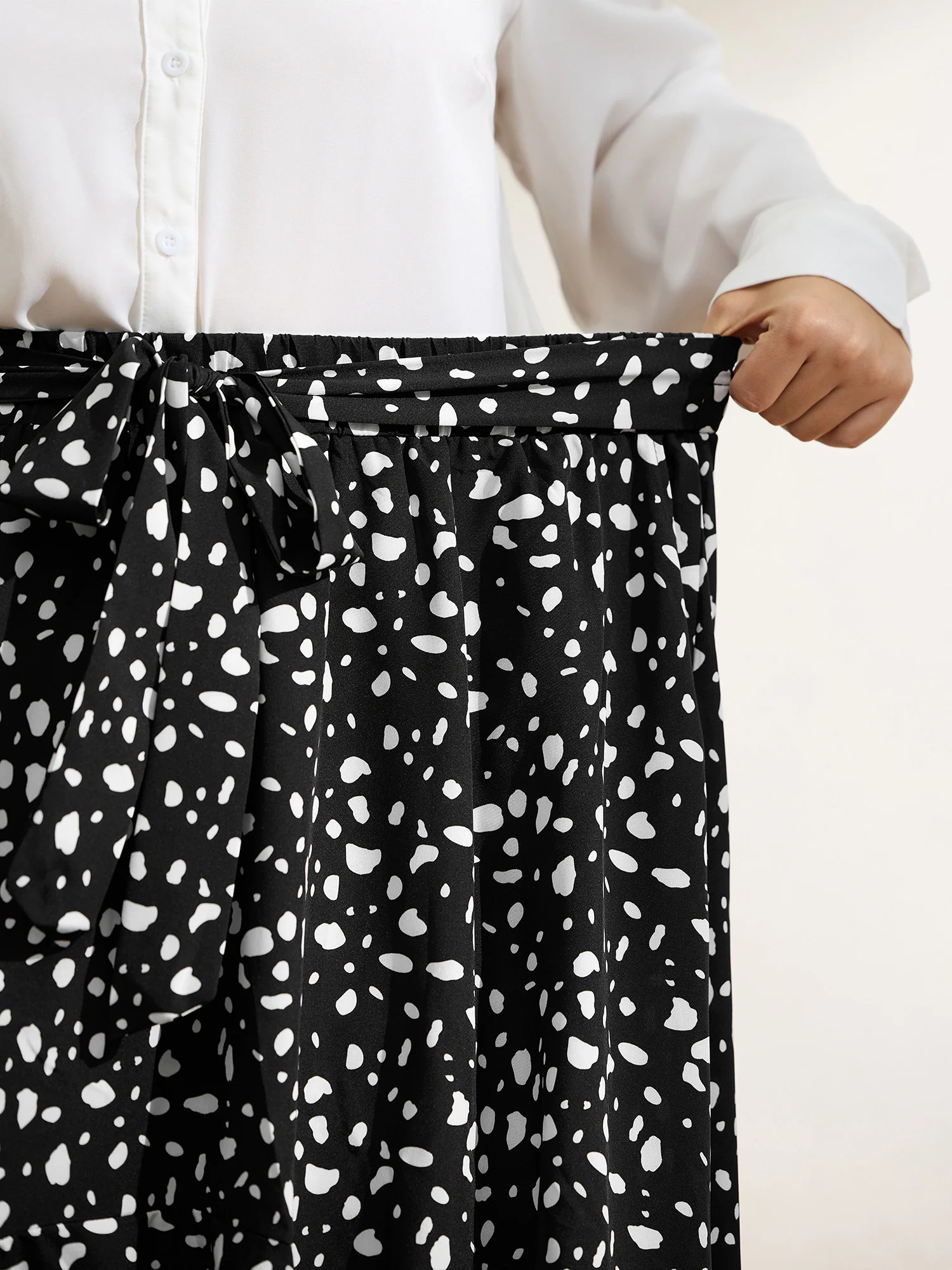 Polka Dots High Low Hem Midi Skirt - Image 4