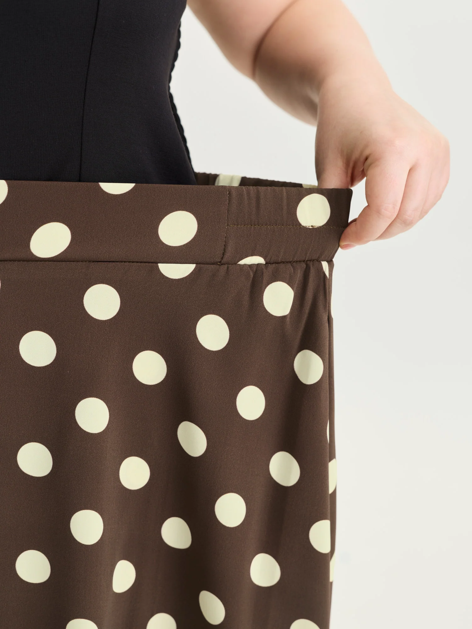 Polka Dots Print Maxi Skirt - Image 4