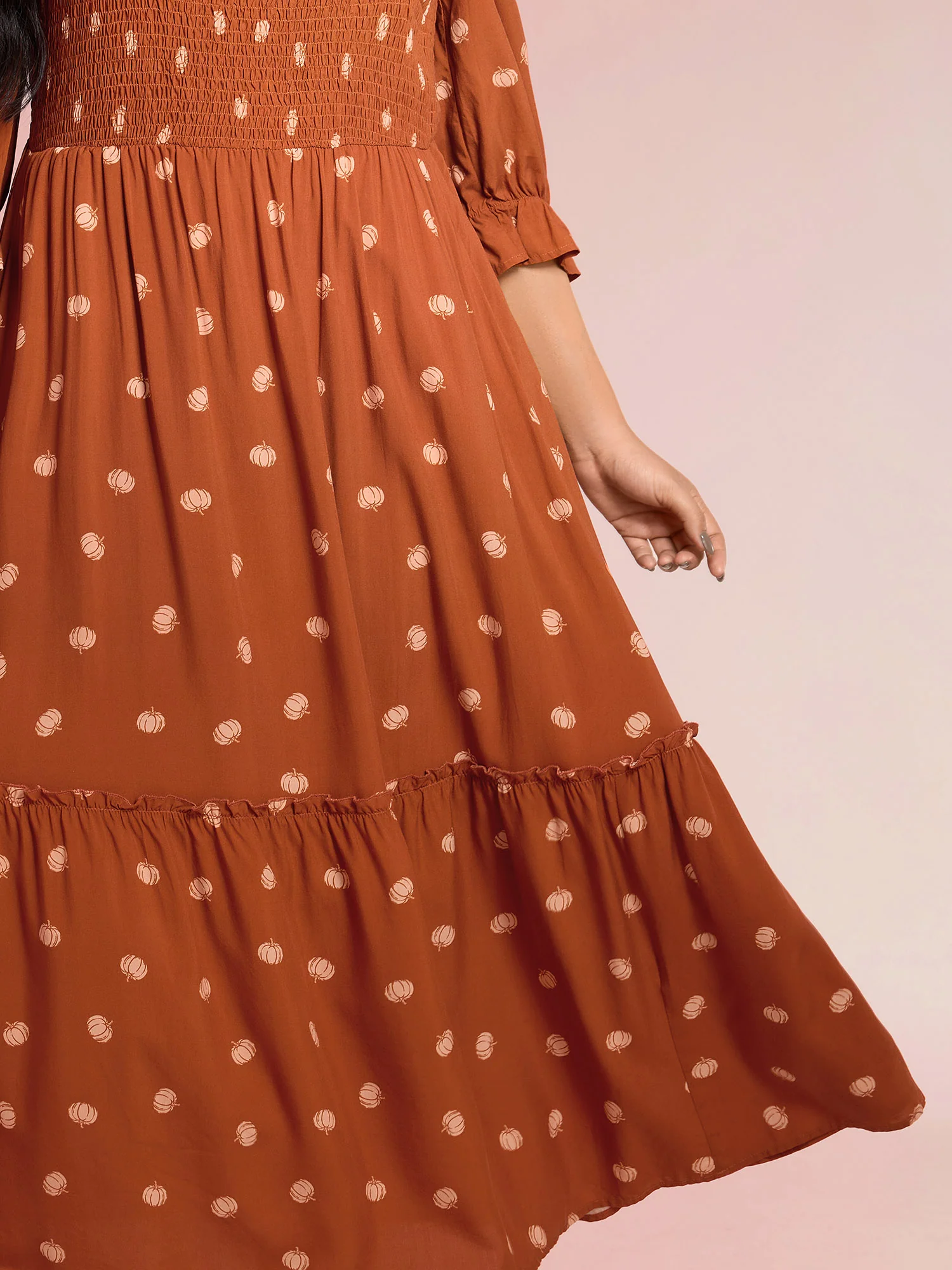 Polka Dots Shirred Bodice Pockets Maxi Dress - Image 3