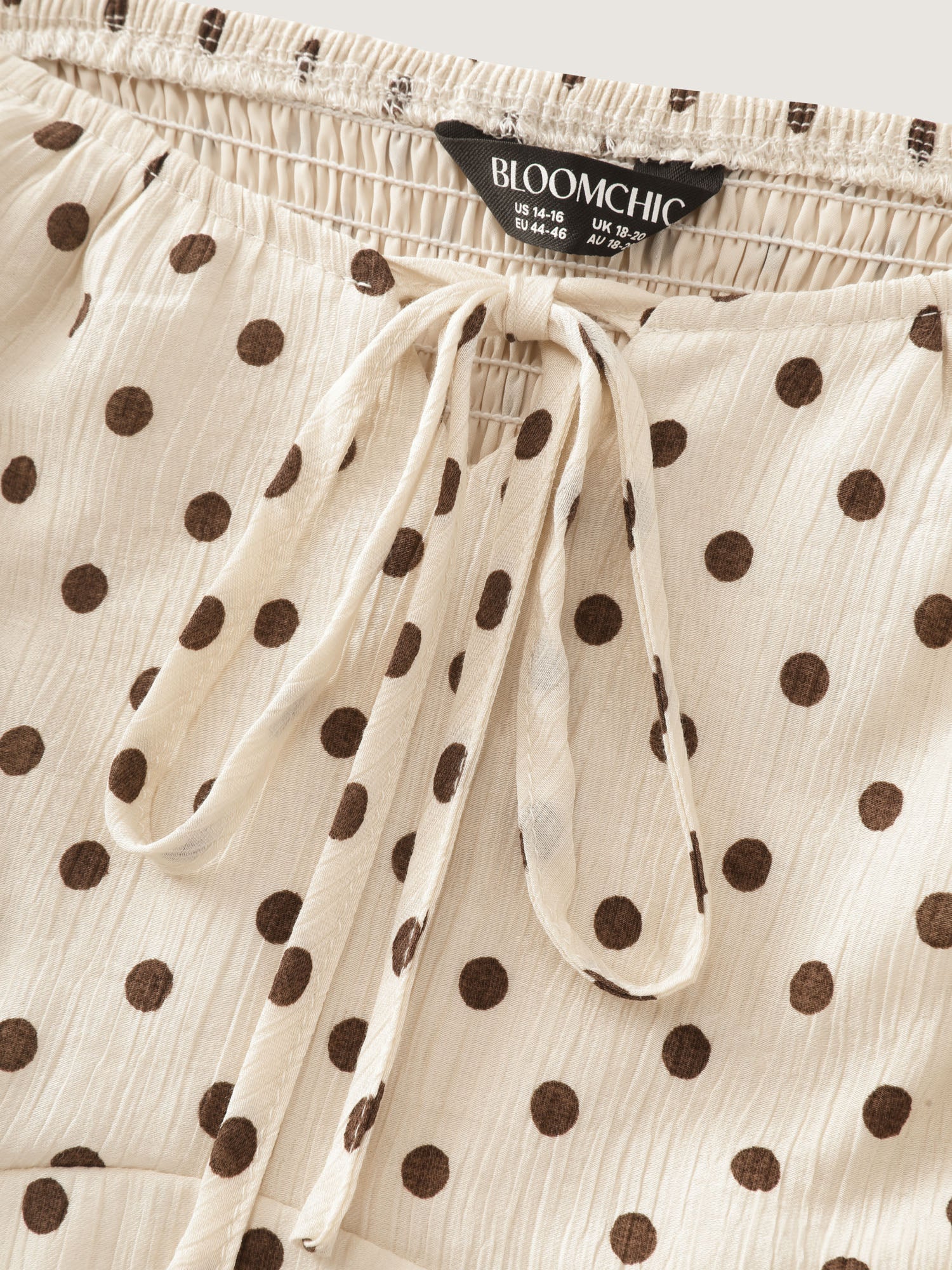 Polka Dots Triangular Waist Shirred Midi Dress - Image 5