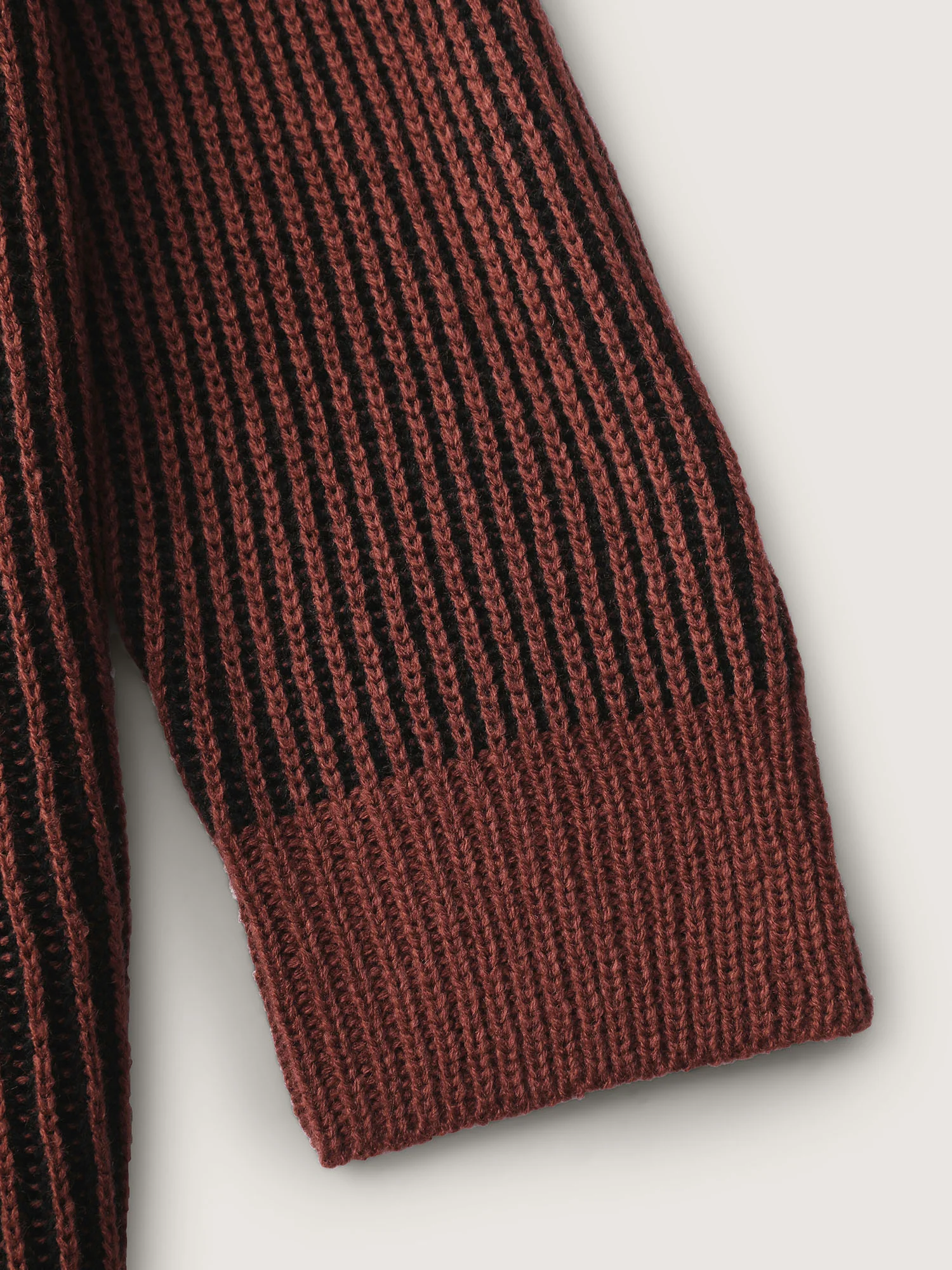 Polo Collar Color Contrast Textured Pullover - Image 5