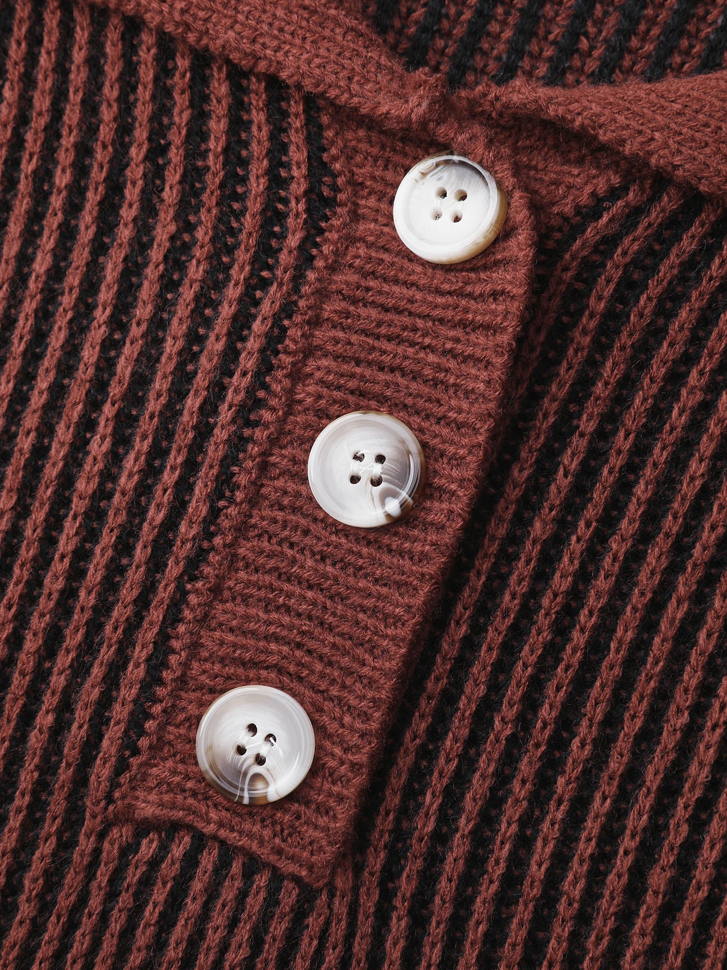 Polo Collar Color Contrast Textured Pullover - Image 6