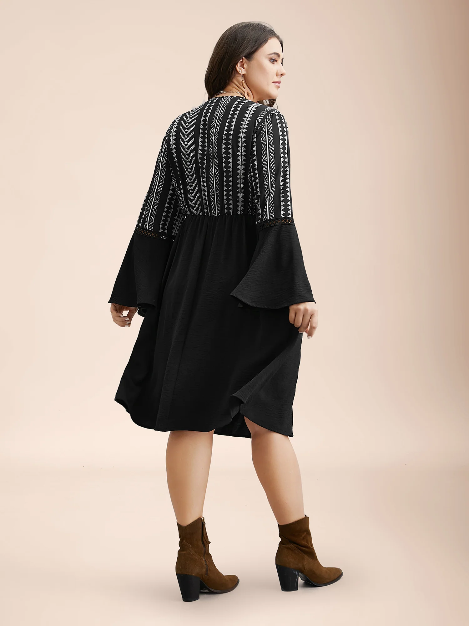 Printed Color-Block Bell Sleeve Midi Dress - Image 5
