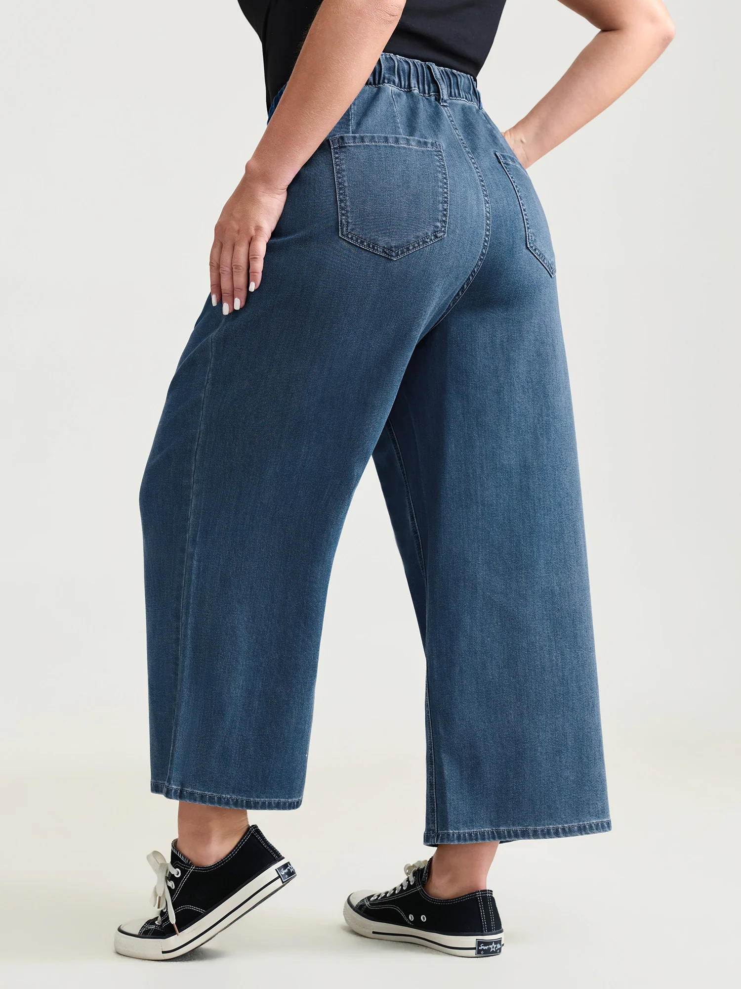 Pull-On Drawstring Elastic Waistband Wide-Leg Jeans - Image 7