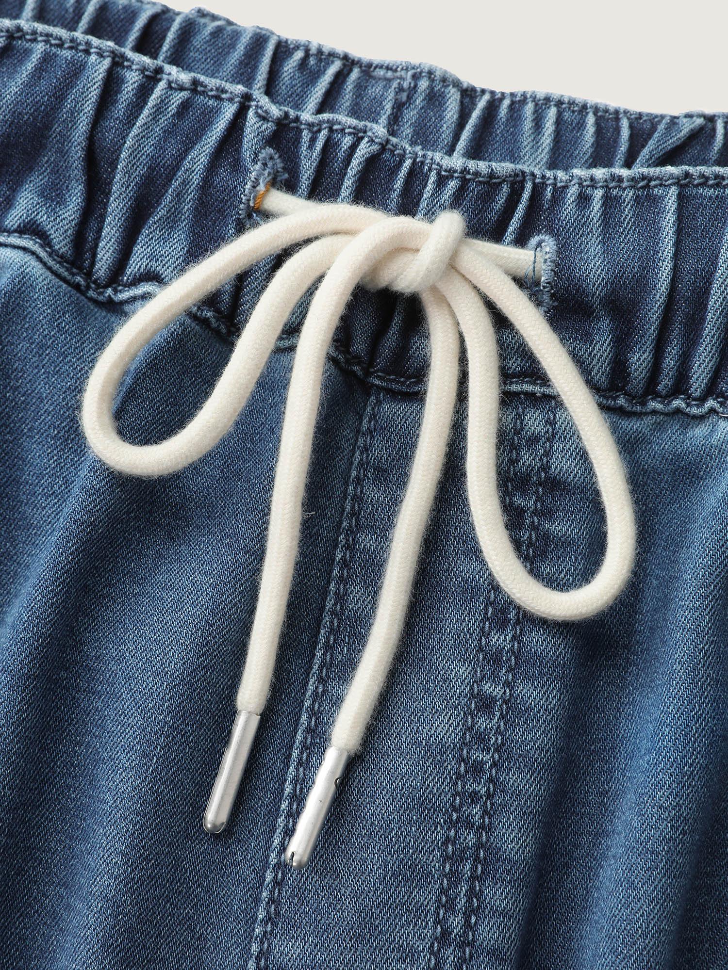 Pull-On Drawstring Elastic Waistband Wide-Leg Jeans - Image 8