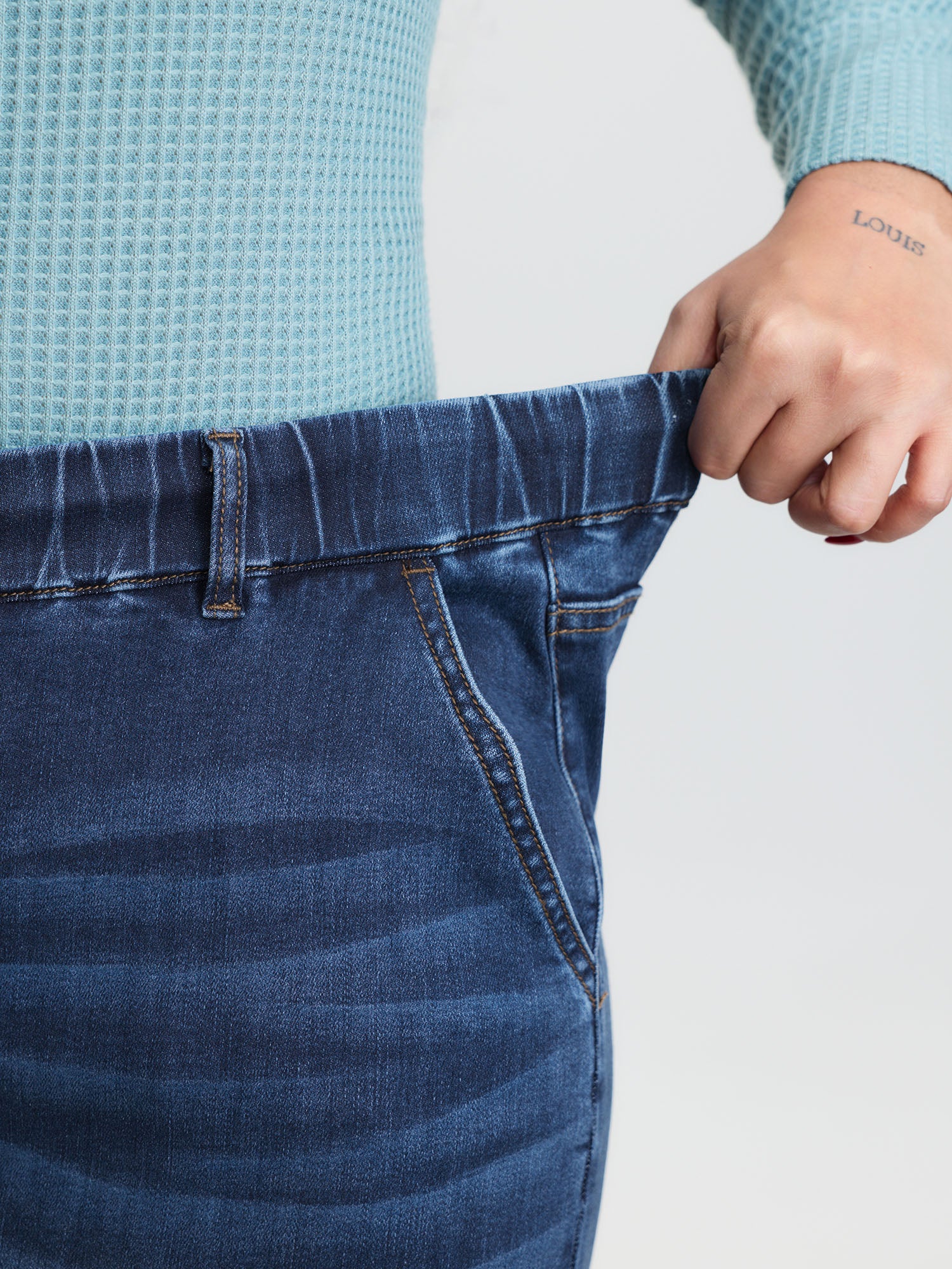 Pull-On High-Rise Drawstring Boyfriend Jeans - Image 4
