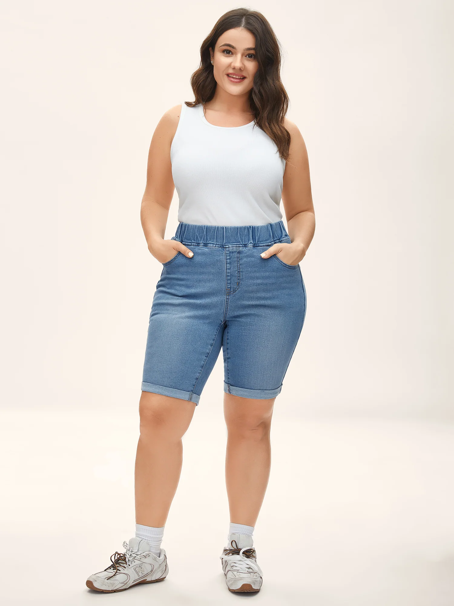 Pull-On Stretchy Skinny-Fit Denim Shorts - Image 2