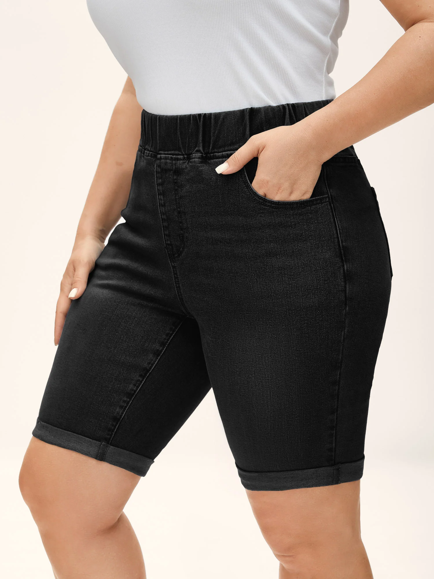 Pull-On Stretchy Skinny-Fit Denim Shorts - Image 9