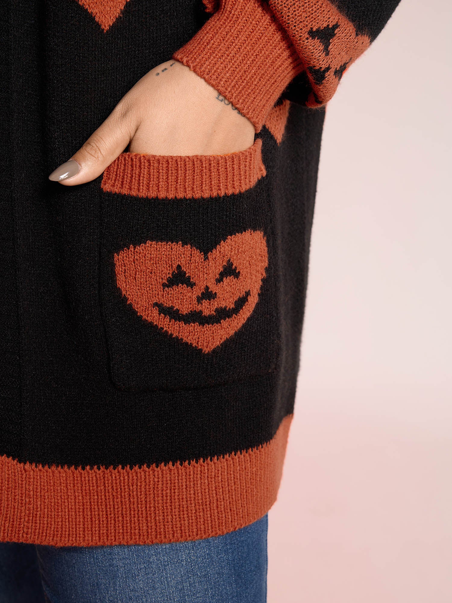 Pumpkin Hearts Halloween Pockets Cardigan - Image 4