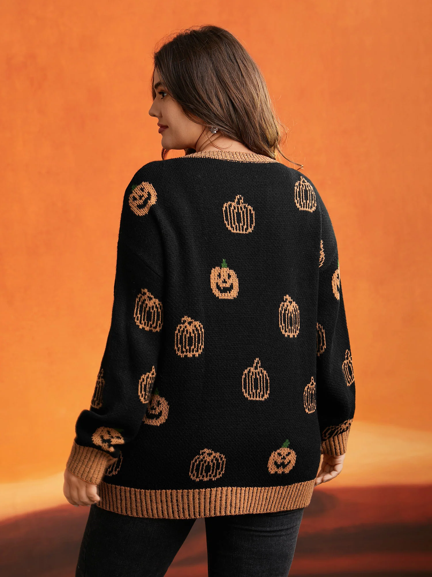 Pumpkin Patch Contrasting Color Hemline Pullover - Image 2