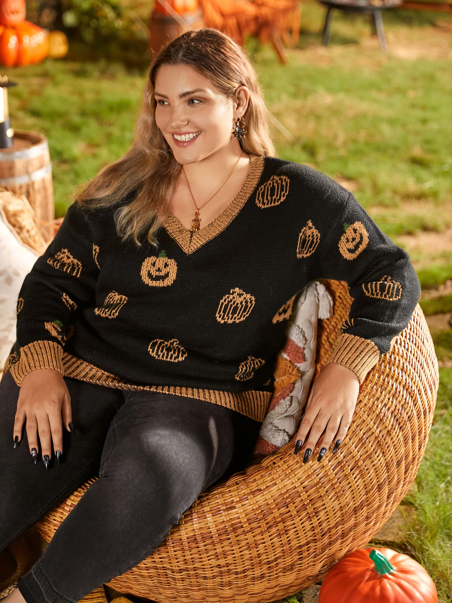 Pumpkin Patch Contrasting Color Hemline Pullover - Image 5