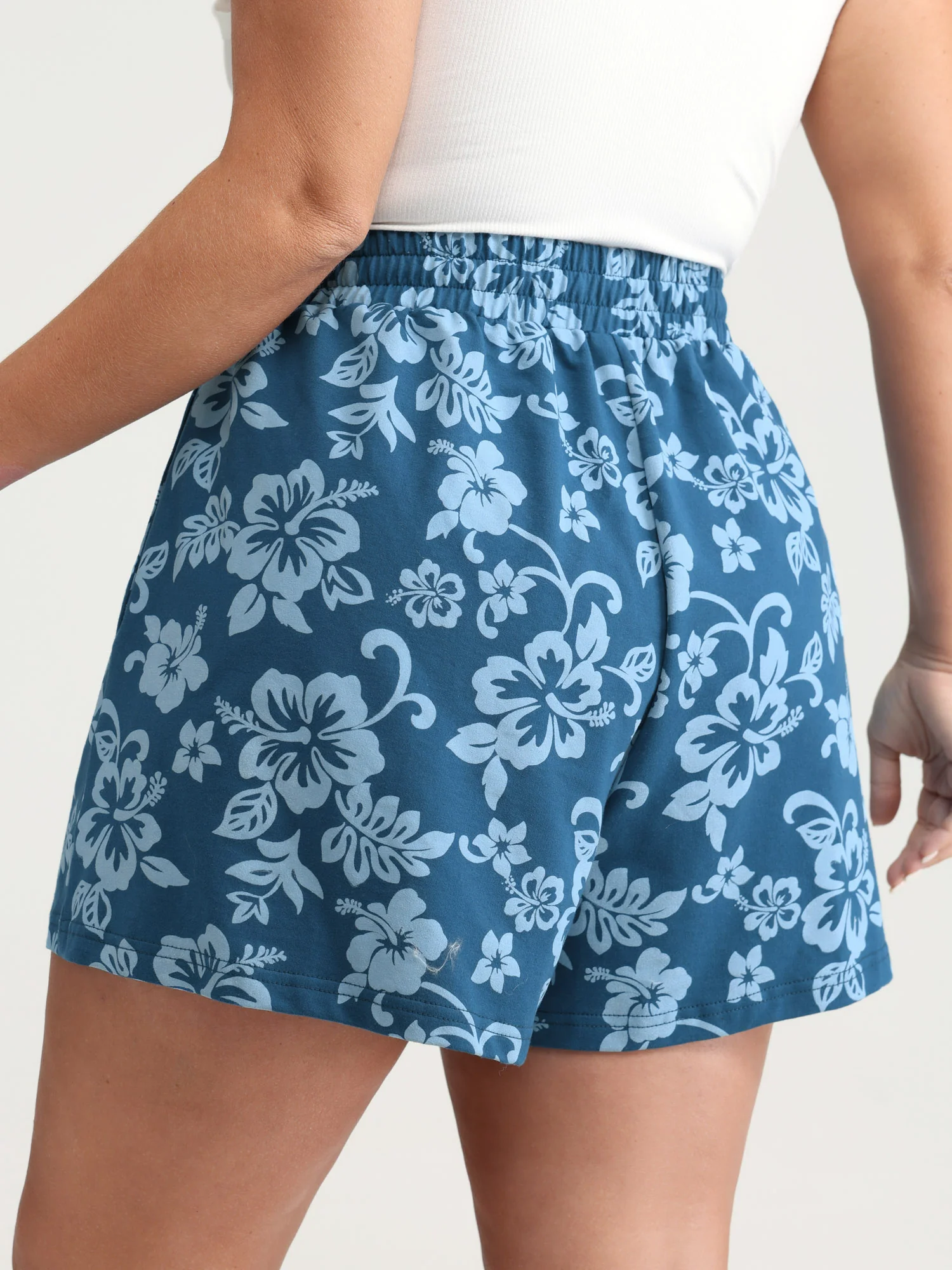 Pure Cotton Beach Floral Print Shorts - Image 5