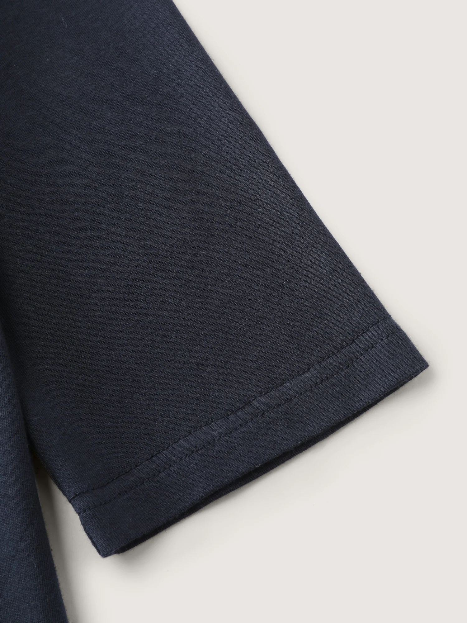 Pure Cotton Curvy Hem Plain T-Shirt - Image 5
