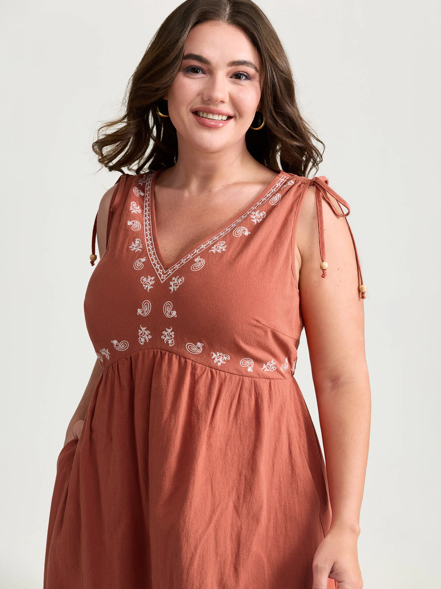 Pure Cotton Embroidered Adjustable Shoulder Midi Dress - Image 3