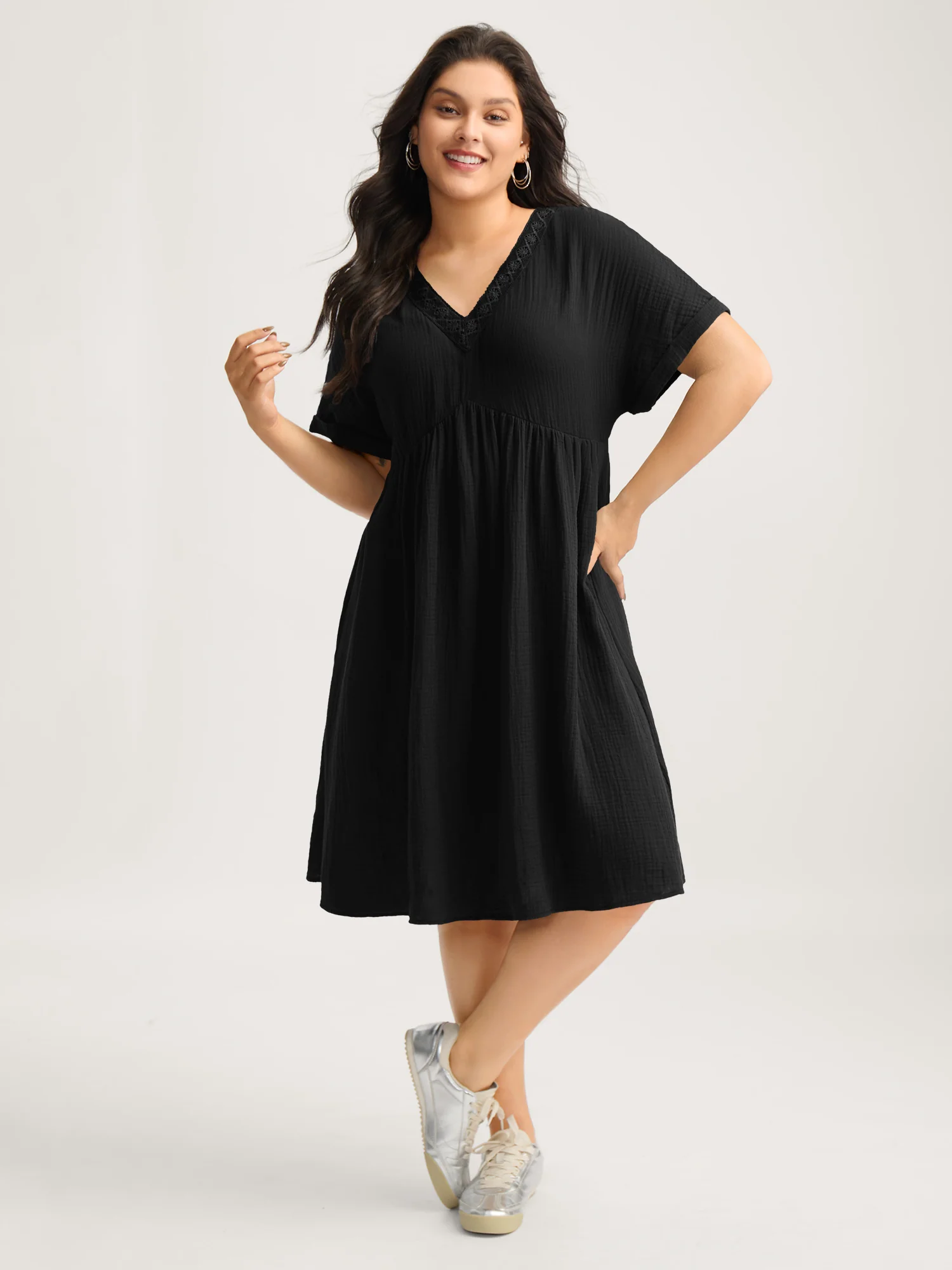 Pure Cotton Lace V-Neck Solid Mini Dress - Image 10