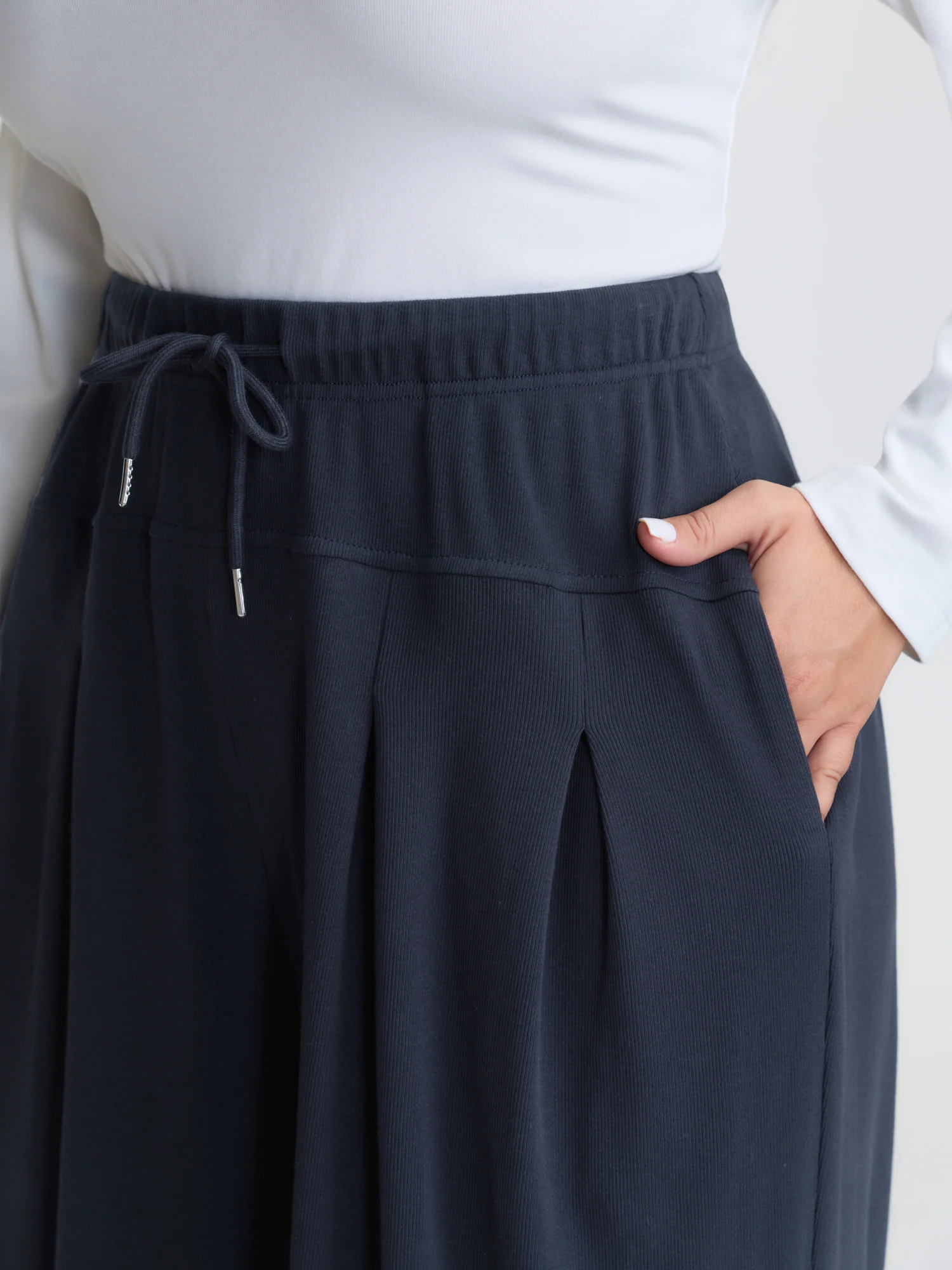 Pure Cotton Pleated Pockets Lounge Bottoms - Image 3