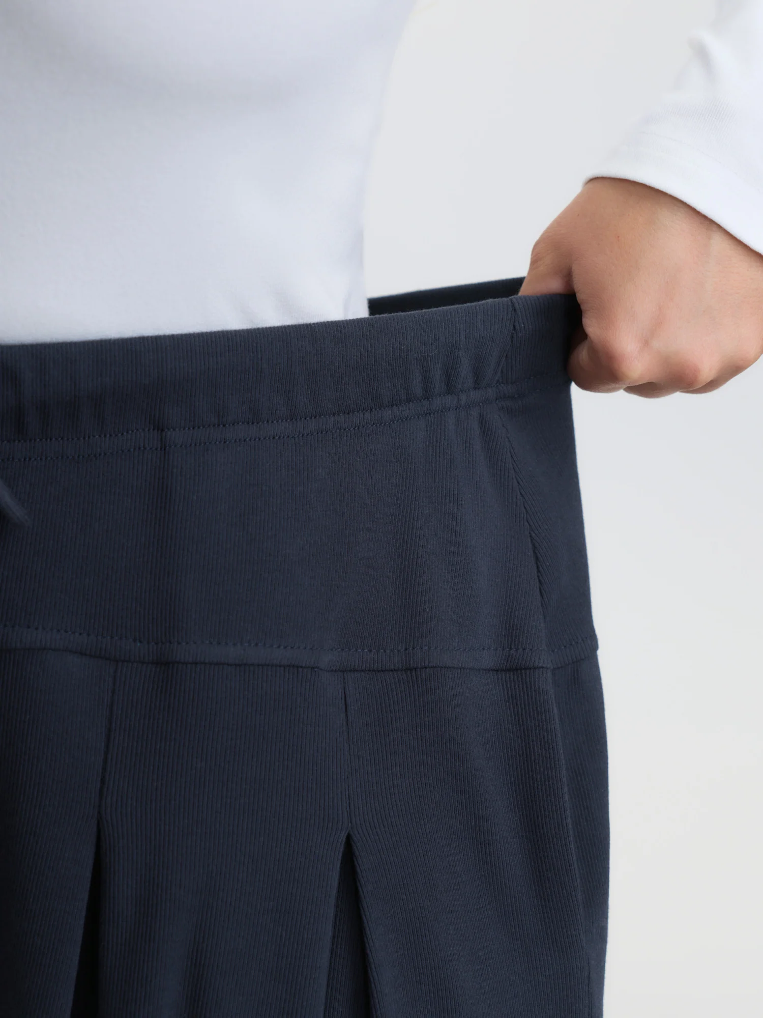 Pure Cotton Pleated Pockets Lounge Bottoms - Image 4