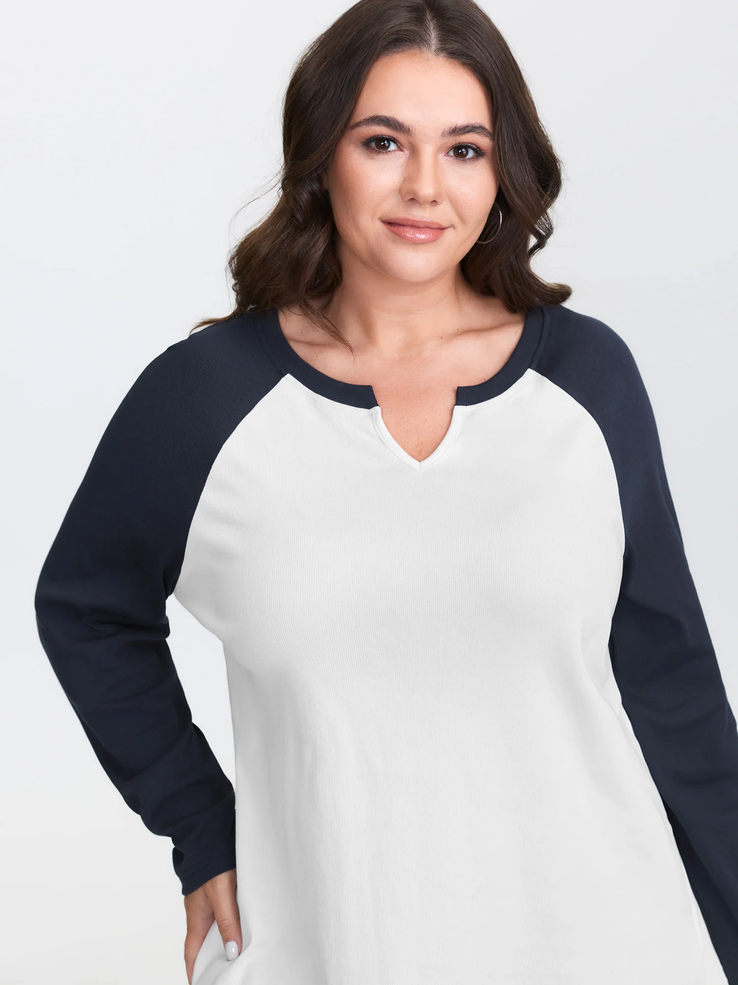 Pure Cotton Ribbed Color Contrast T-Shirt - Image 3