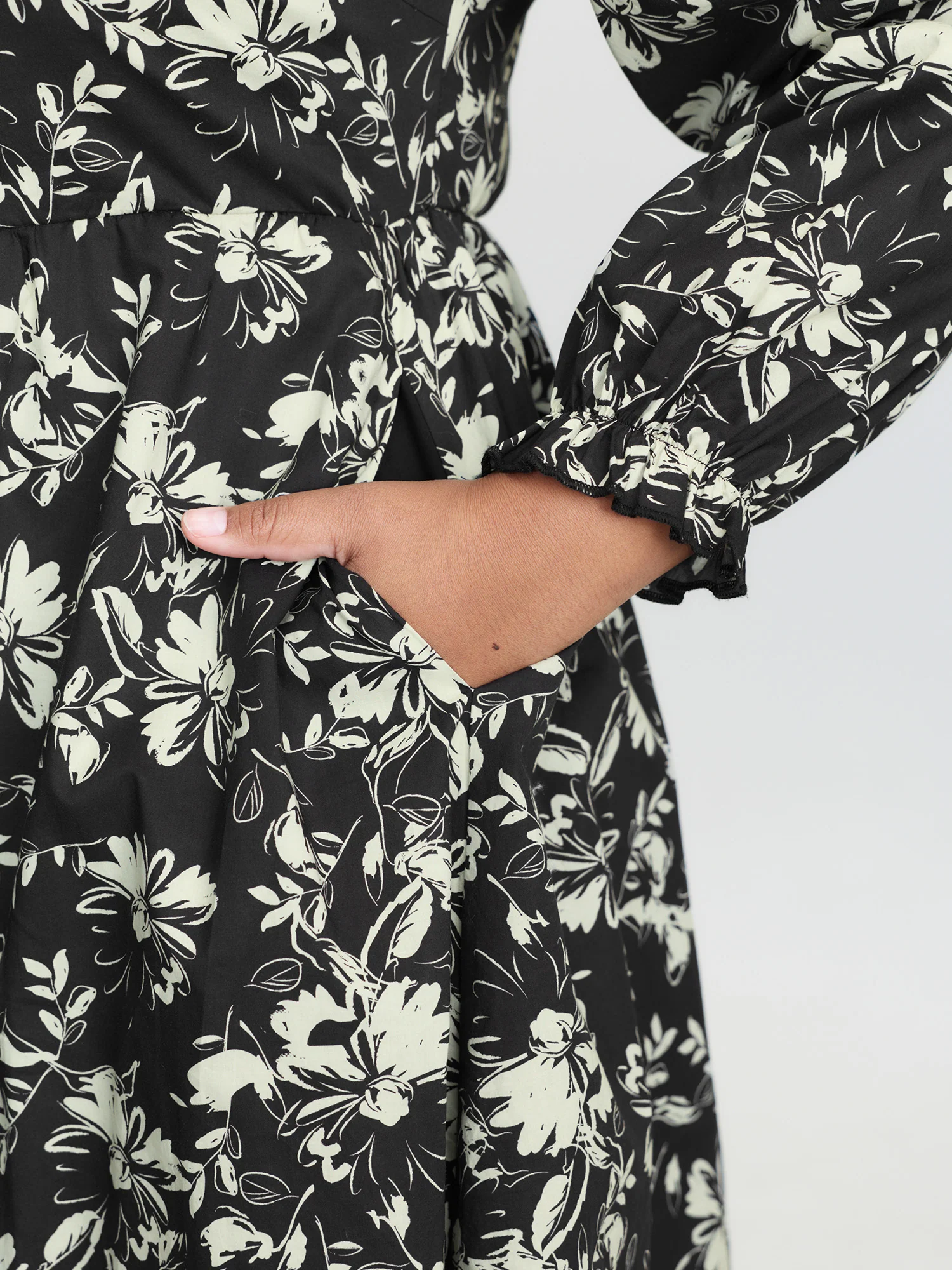 Pure Cotton Shirred Waist Silhouette Flower Midi Dress - Image 3