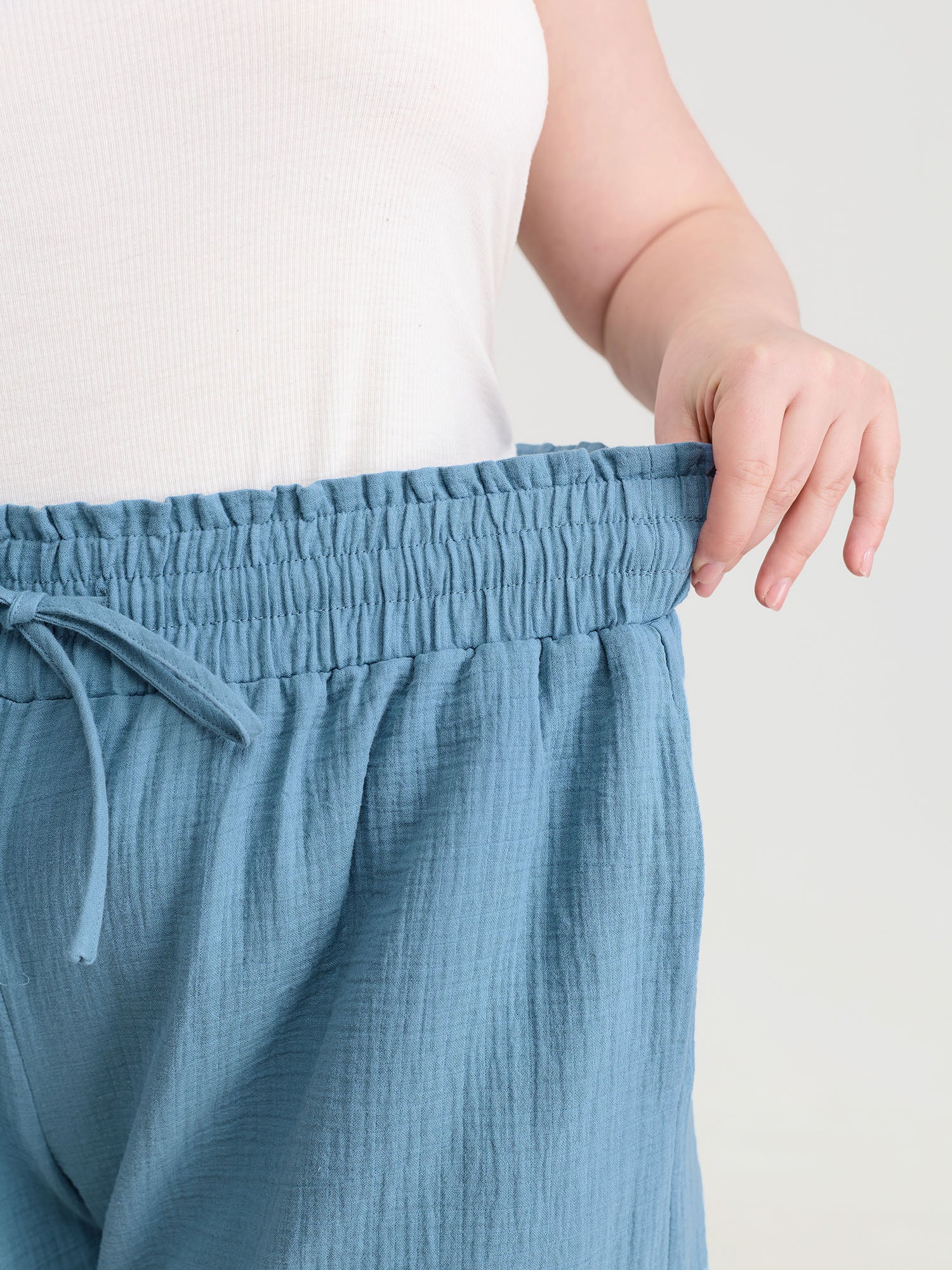 Pure Cotton Textured Lace Trim Shorts - Image 3