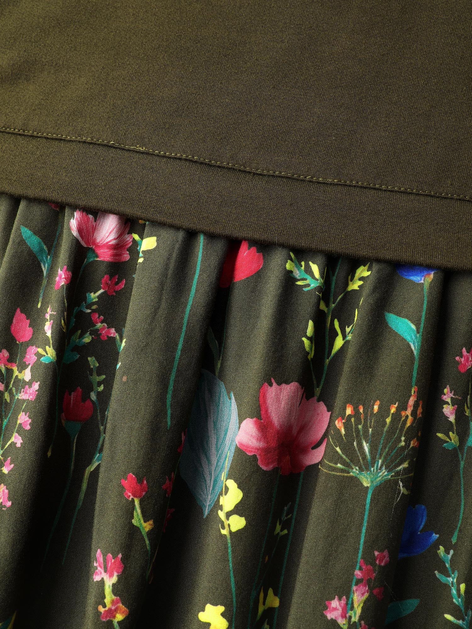Rayon Floral Print Contrast Sweatshirt - Image 5