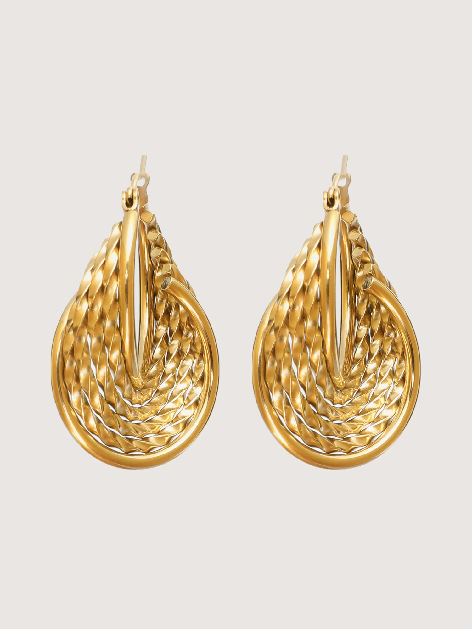 Retro 18K Gold-Plated Textured Earrings - Image 3