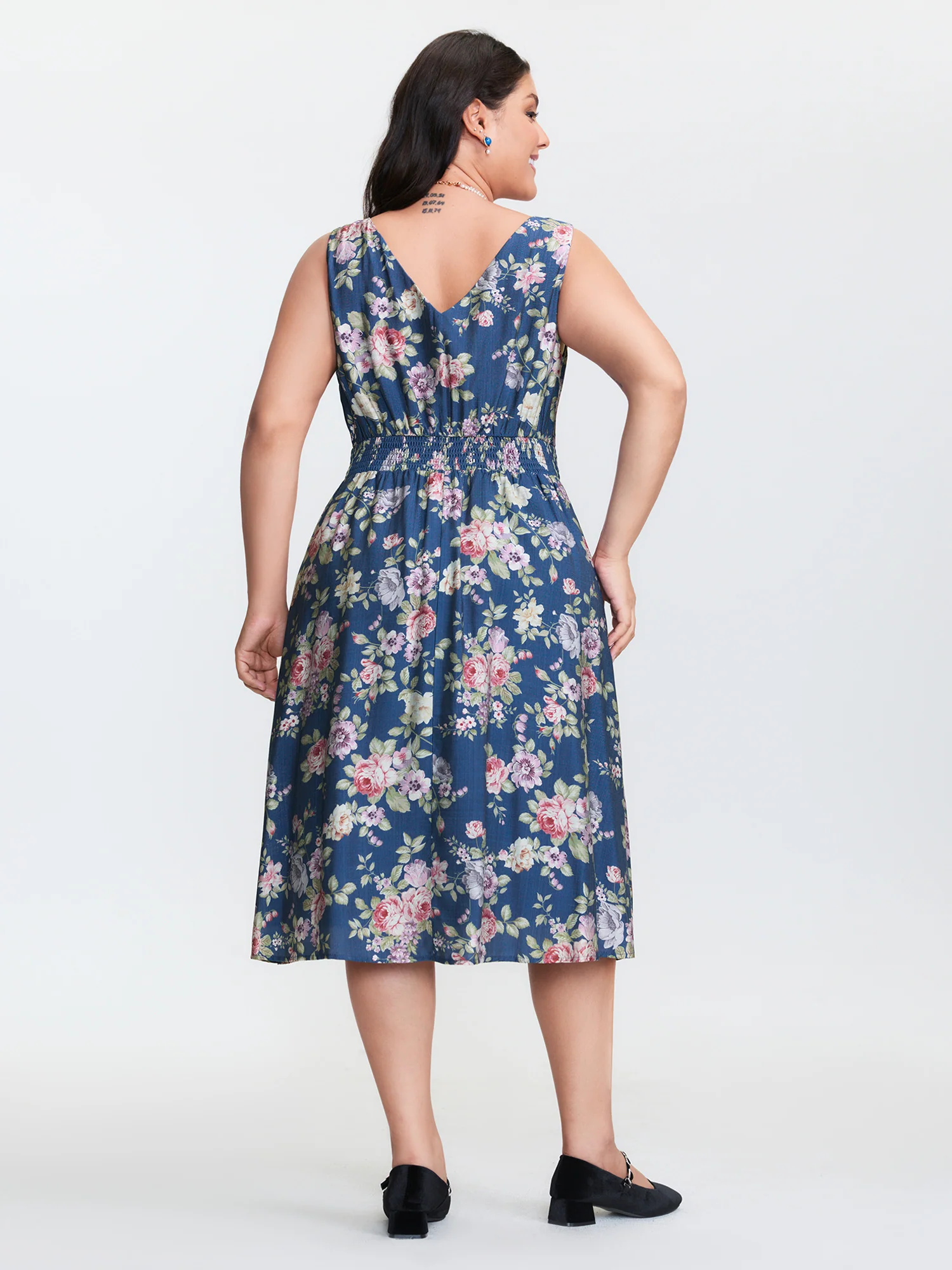 Retro Floral Print Back-Tie Midi Dress - Image 4