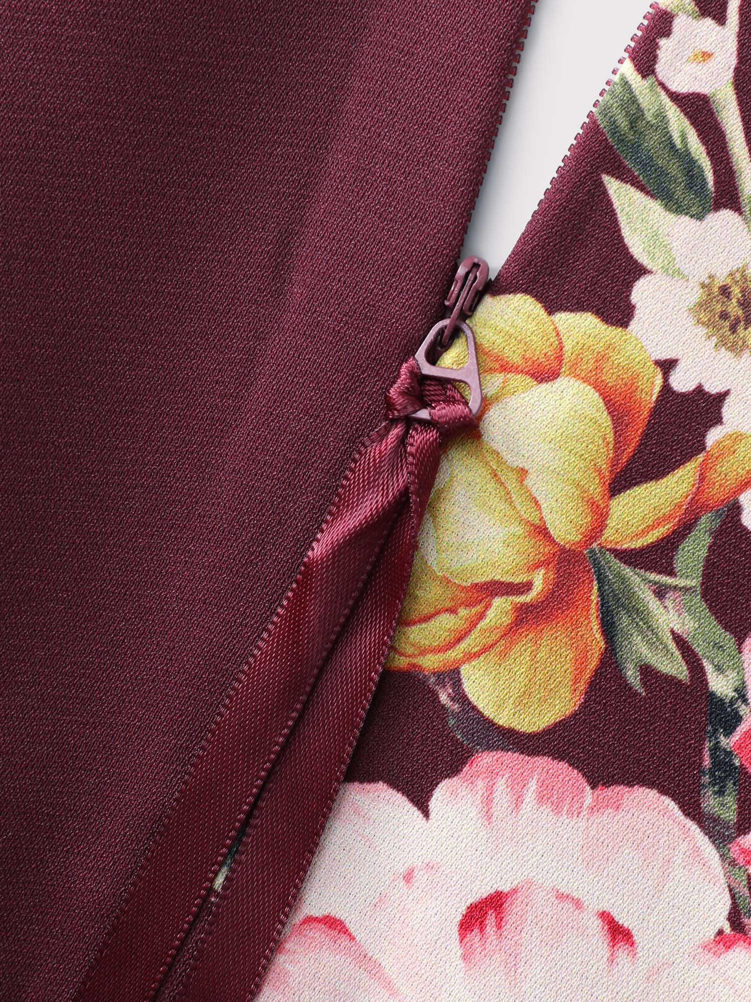 Retro Floral Print Fit And Flare Midi Dress - Image 5