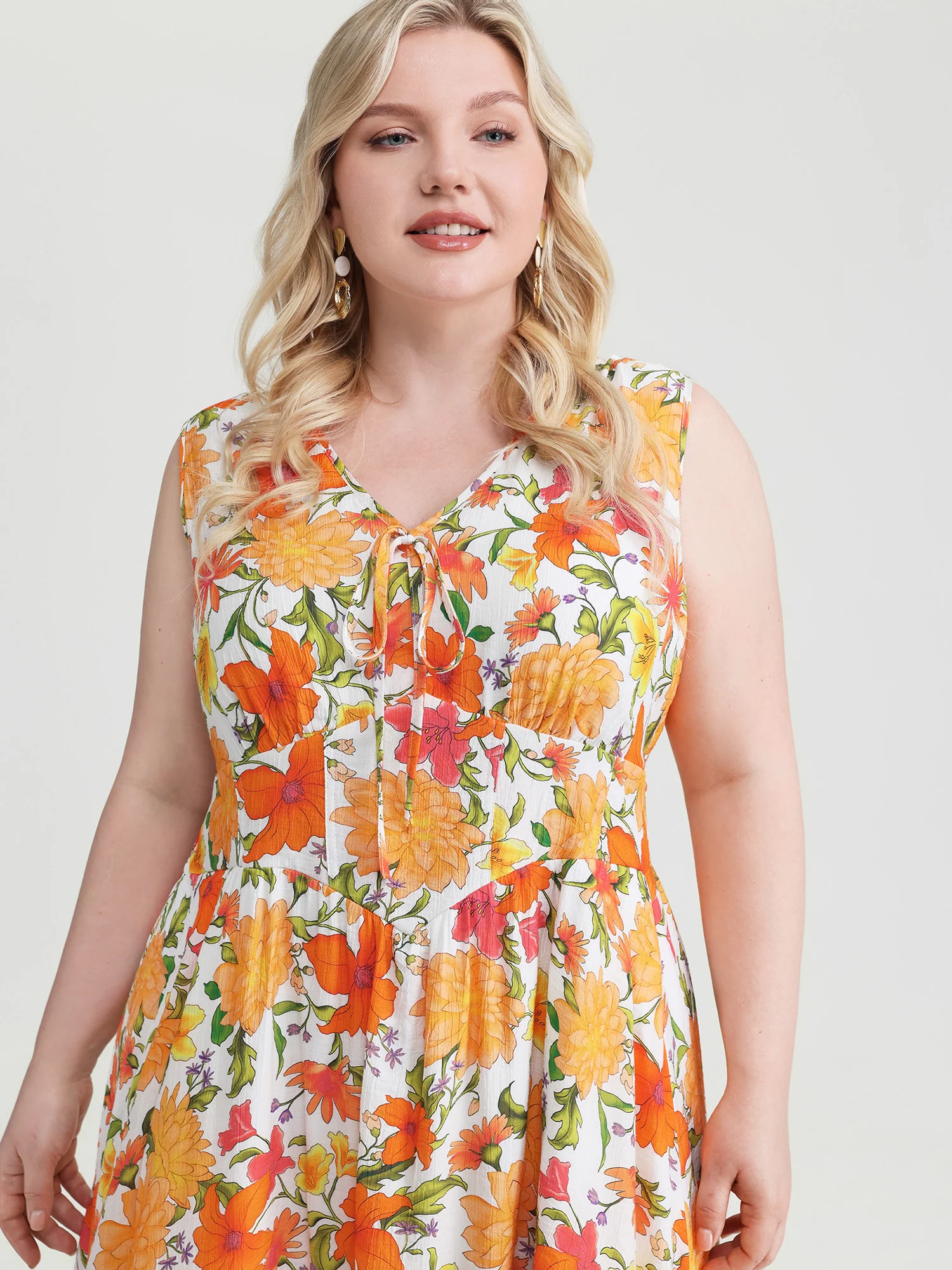 Retro Floral Print Shirred Waist Midi Dress - Image 2