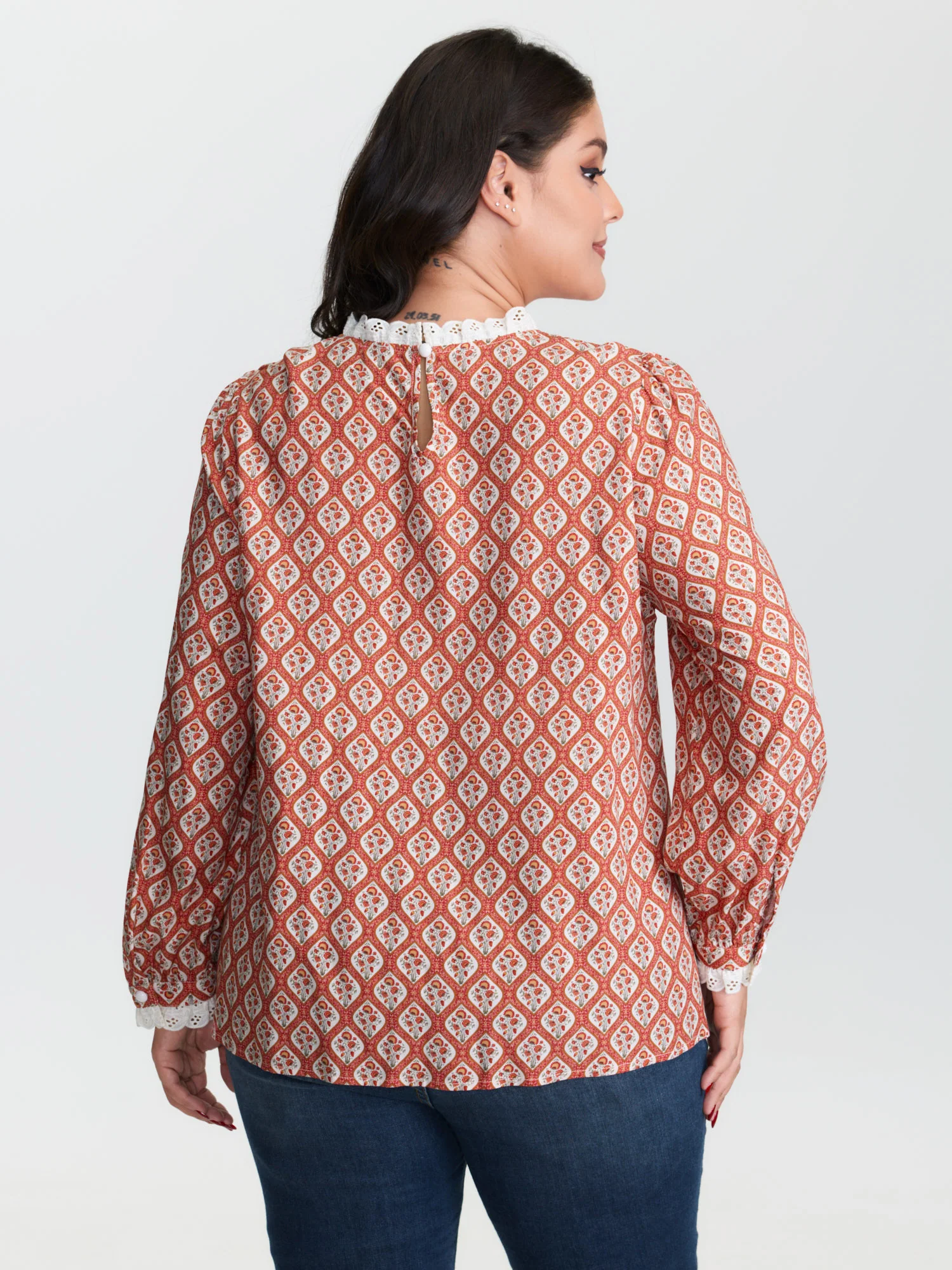 Retro Geometric Floral Print Round Neck Blouse - Image 4