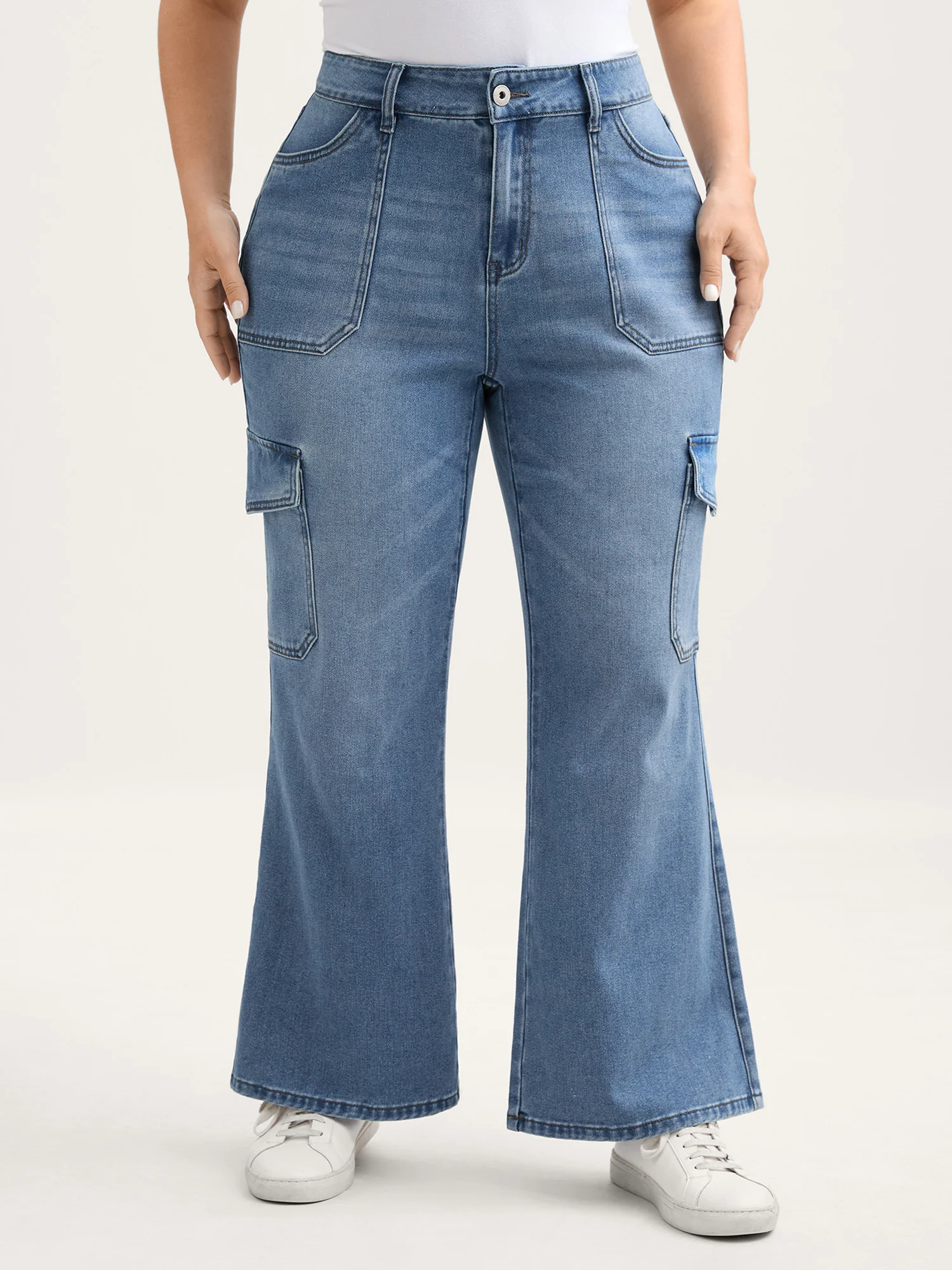 Retro Wash Flared Hem Jeans - Image 2