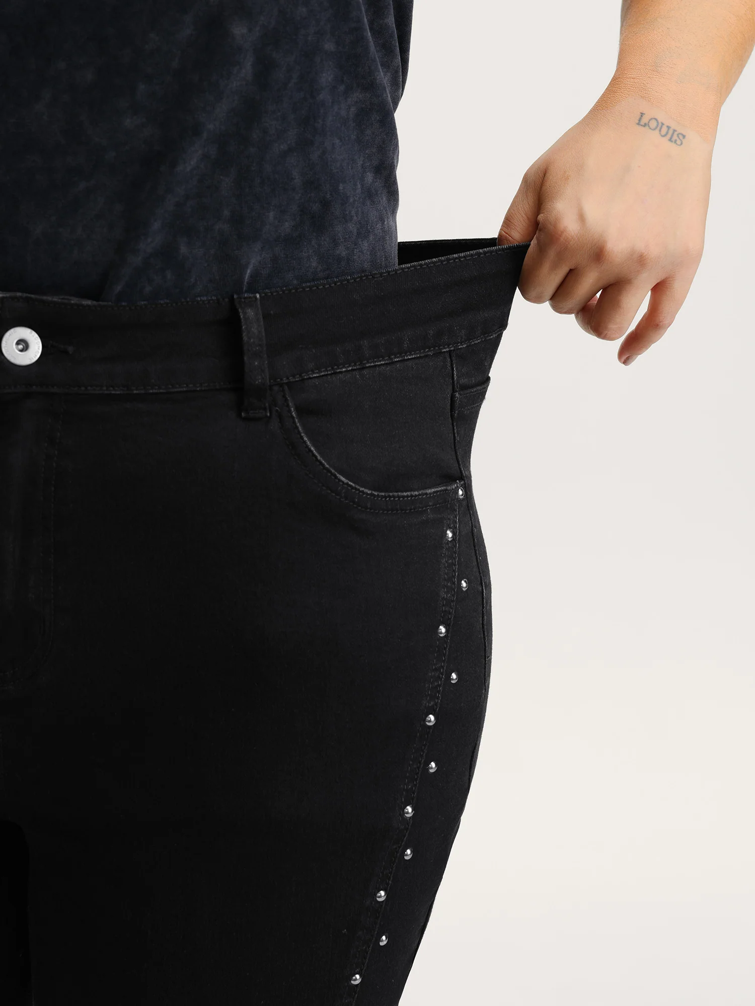 Rhinestone Mid-Rise Flared Hem Jeans - Image 4