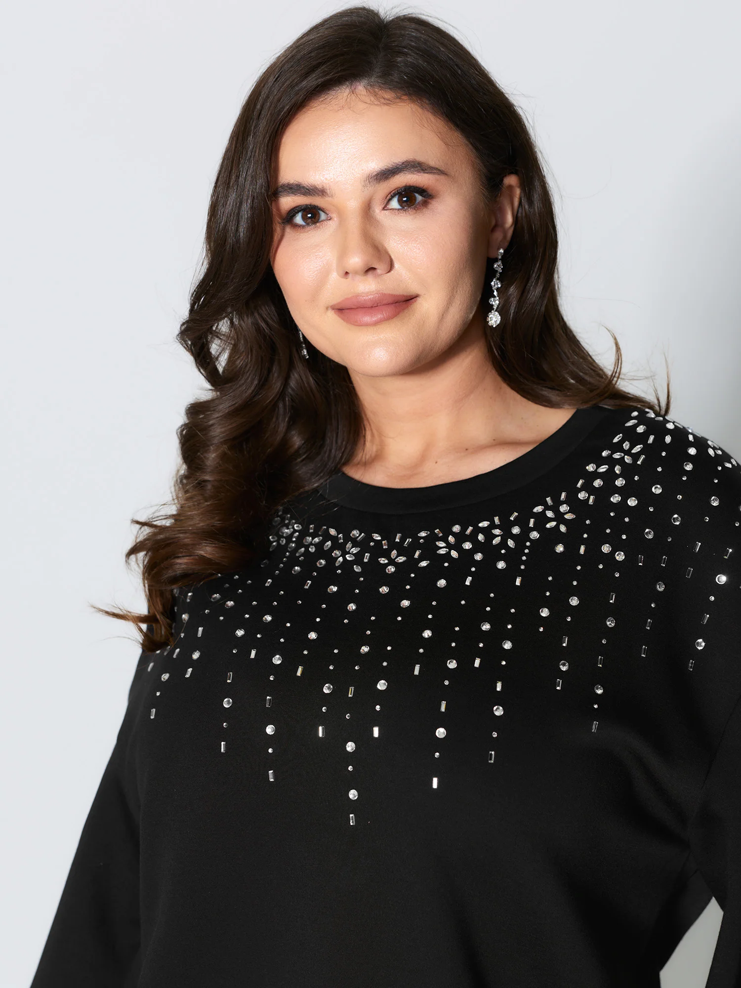 Rhinestone Relaxed-Fit Round Neck Sweatshirt - Image 3