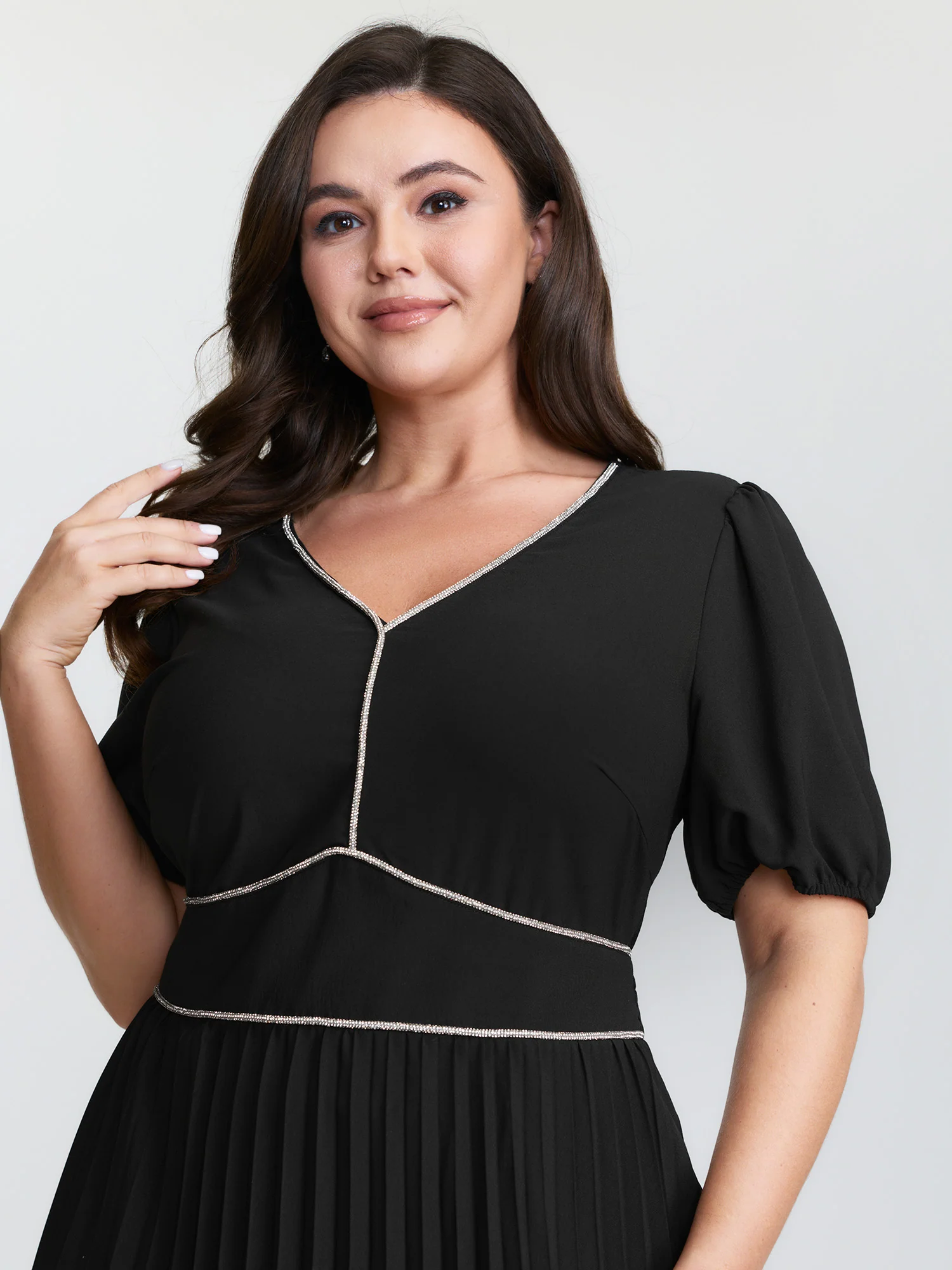 Rhinestone Trim Stitch Plicated Detail Midi Dress - Image 2