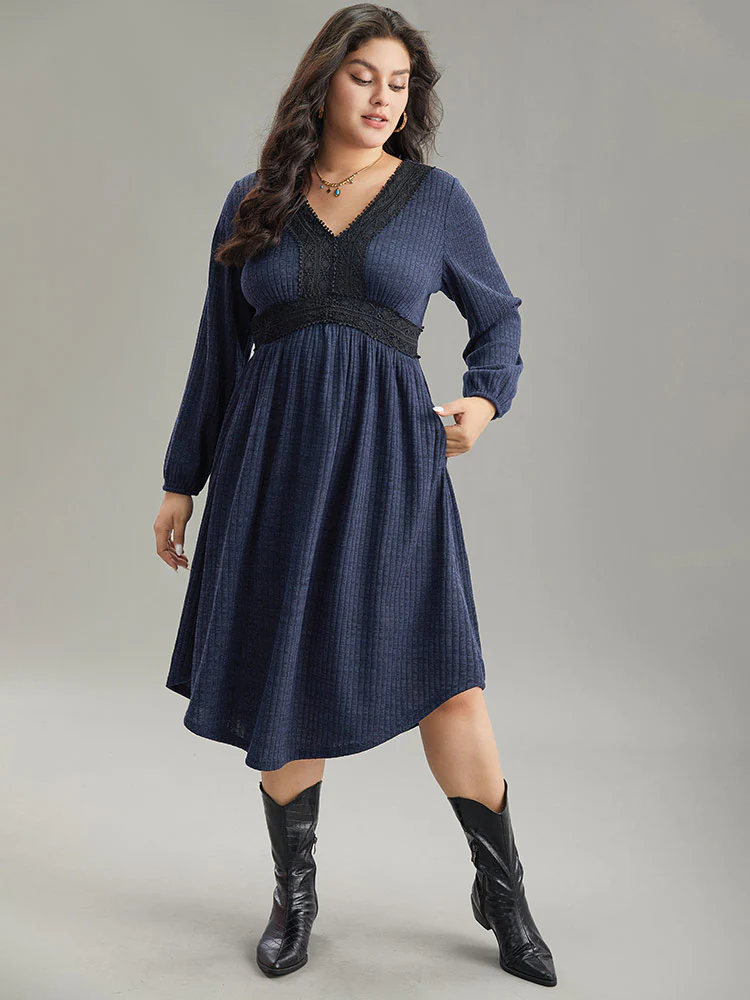 Rib Knit Lace Panel Contrast Pocket Dress - Image 4
